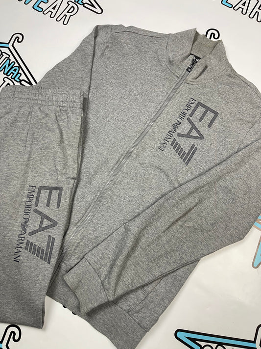 EA7 Komplet
