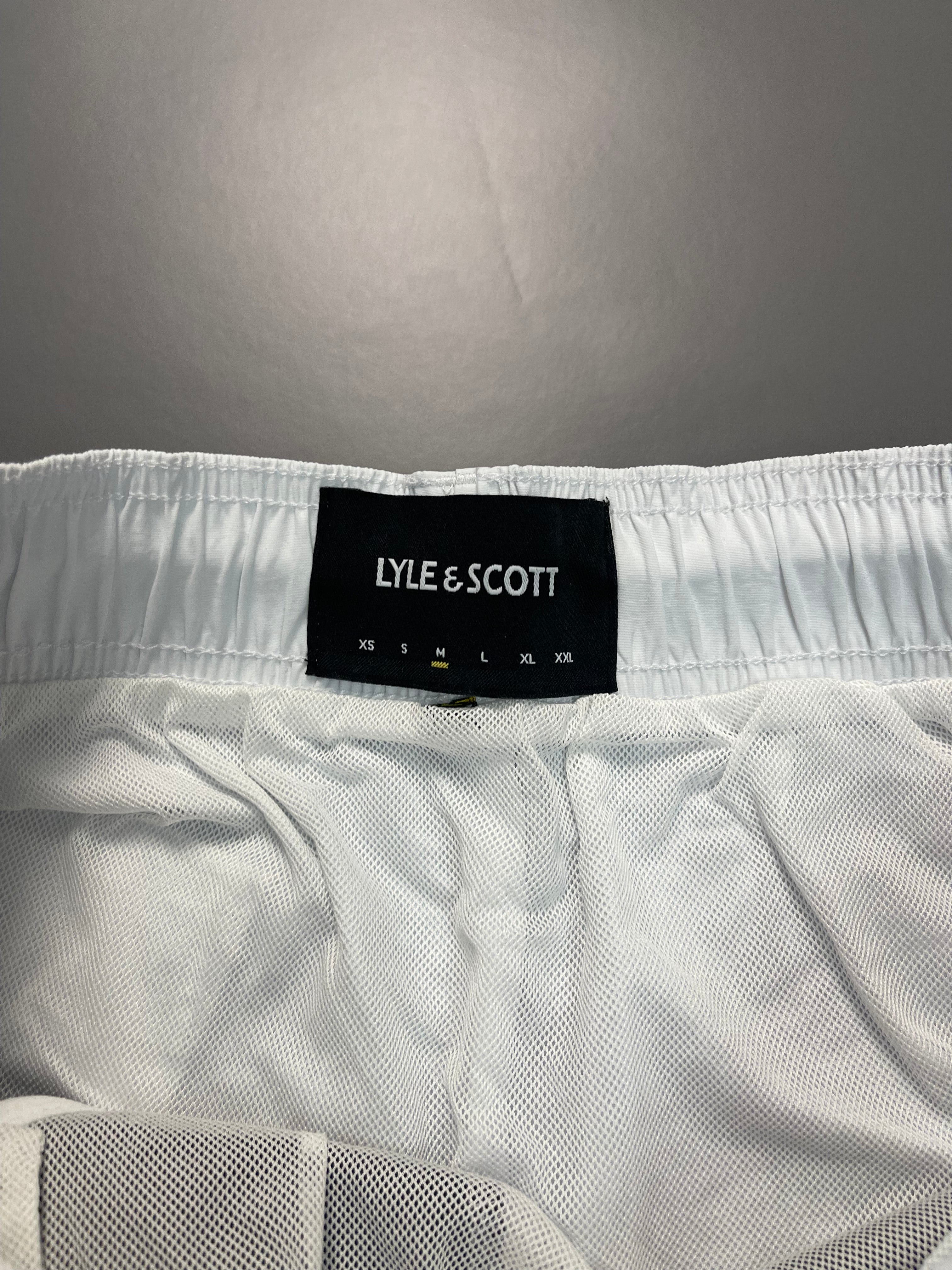 Lyle & Scott Black Edition Šorc