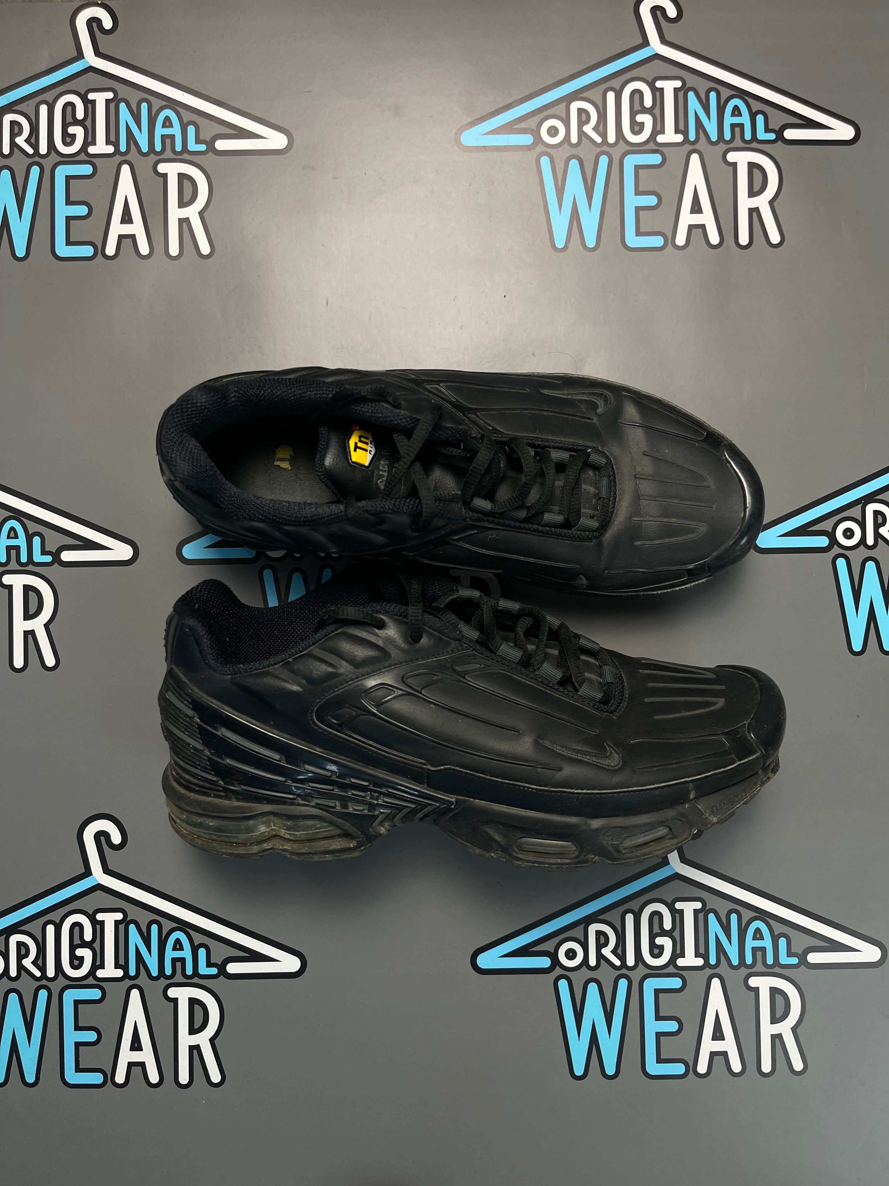 Nike Air Max TN “Leather Black”