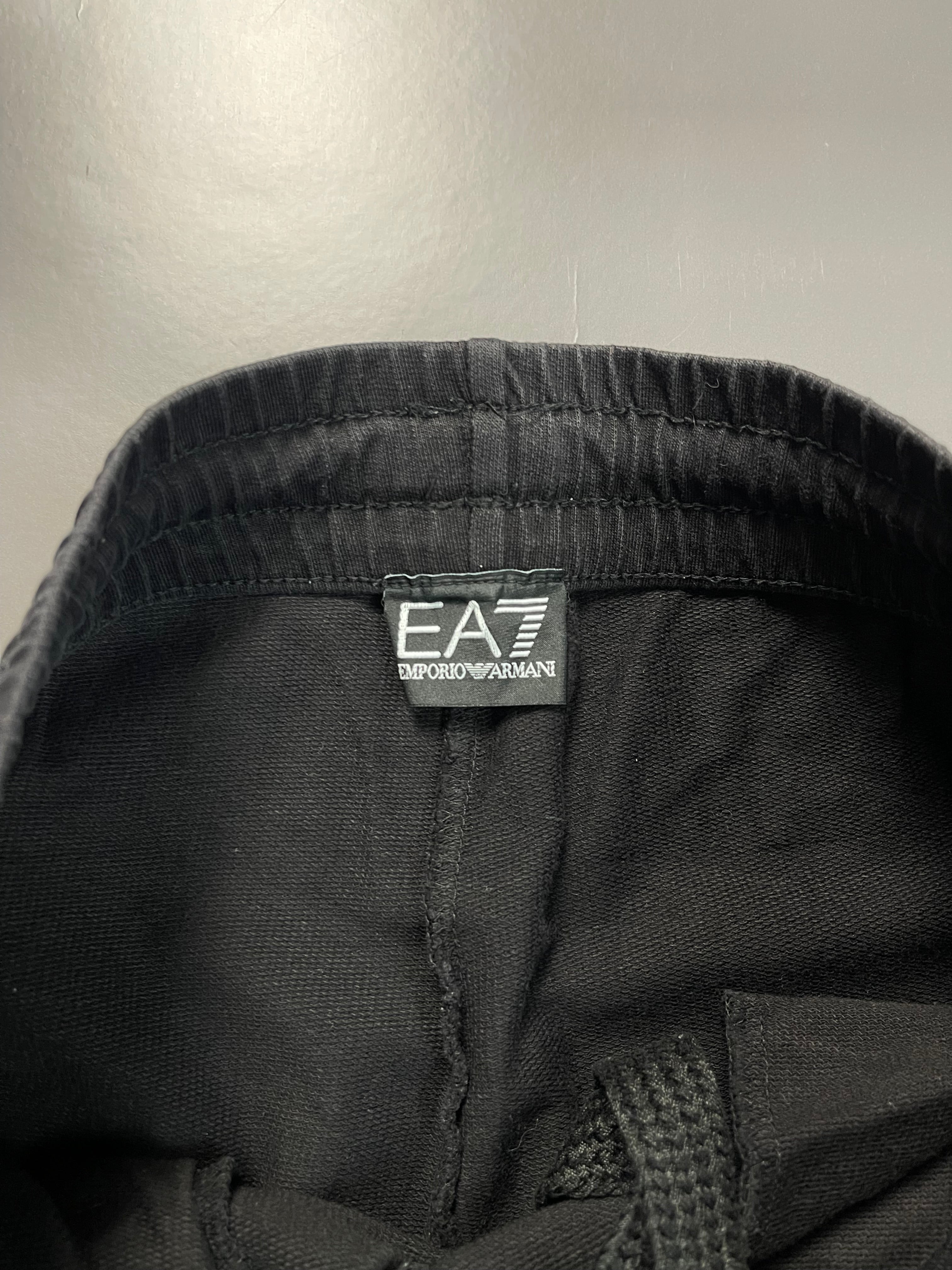 EA7 Trenerka