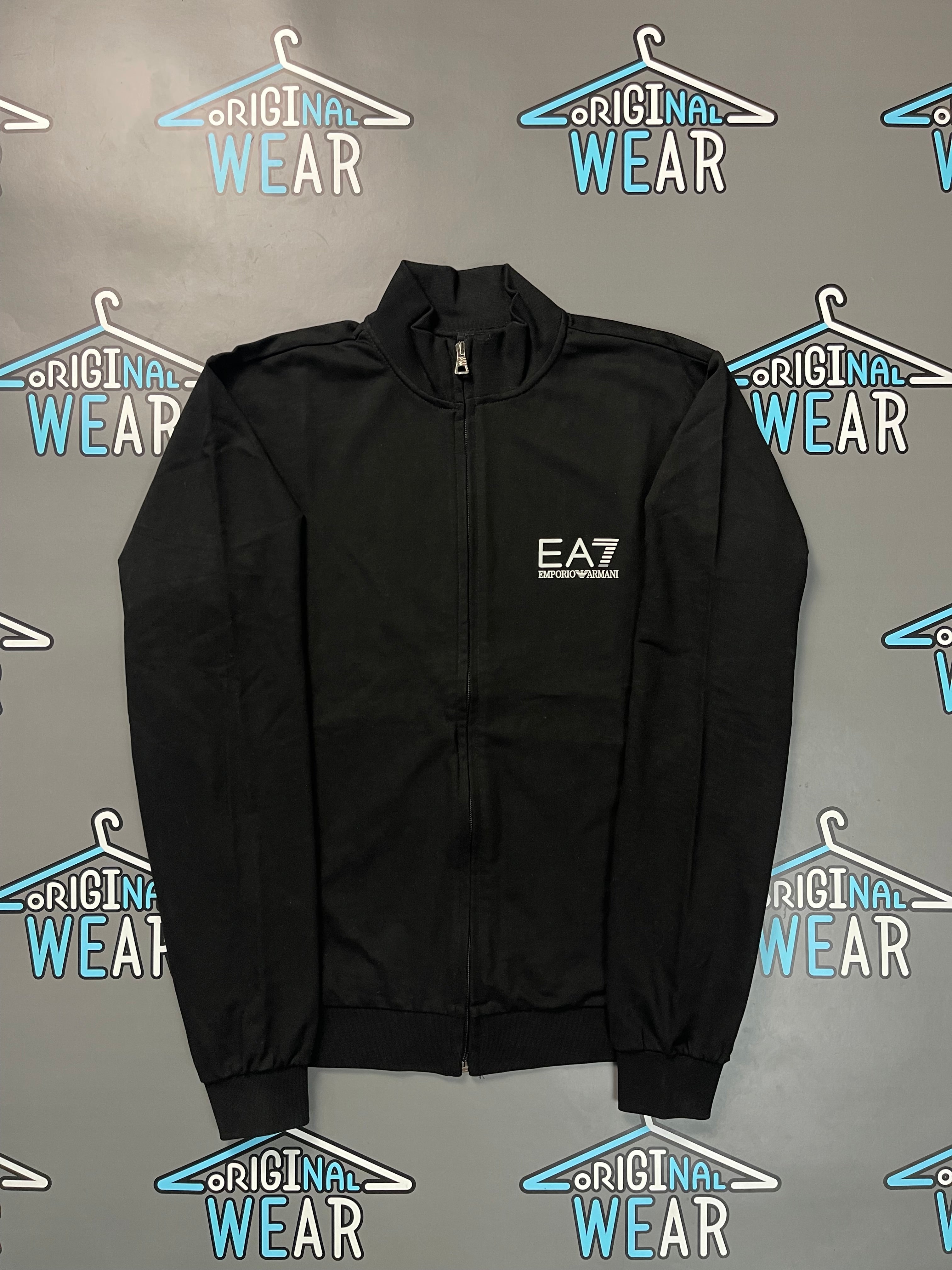 EA7 Duks