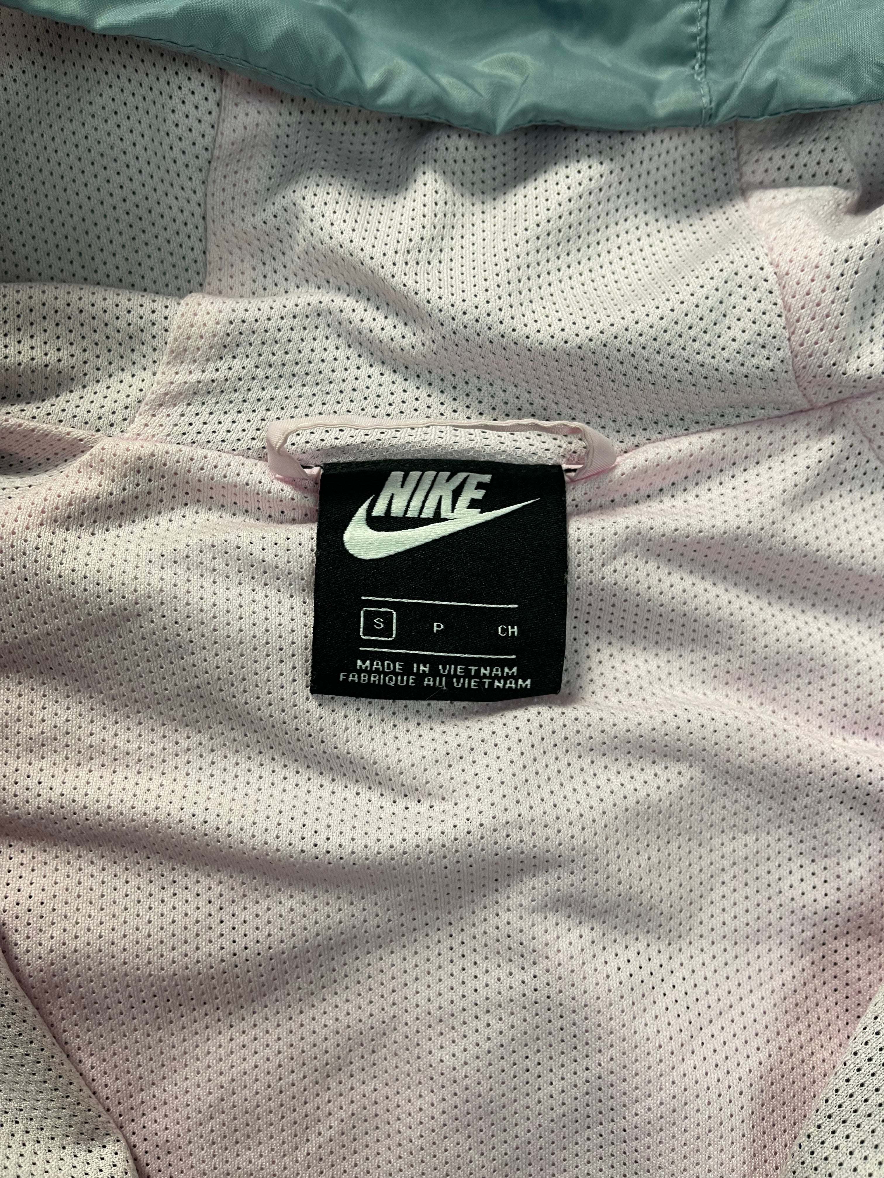 Nike Windrunner Duks