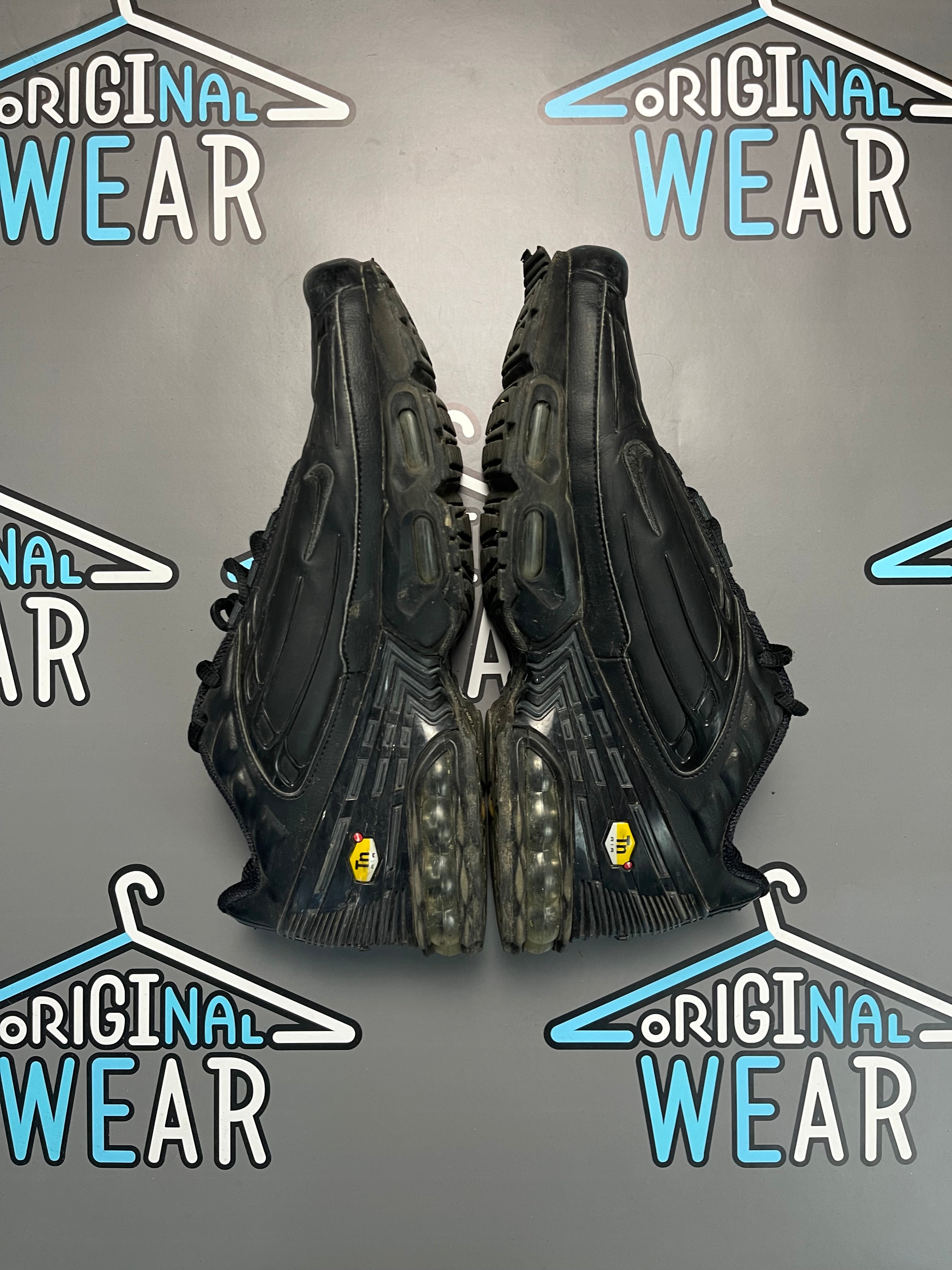 Nike Air Max TN “Leather Black”