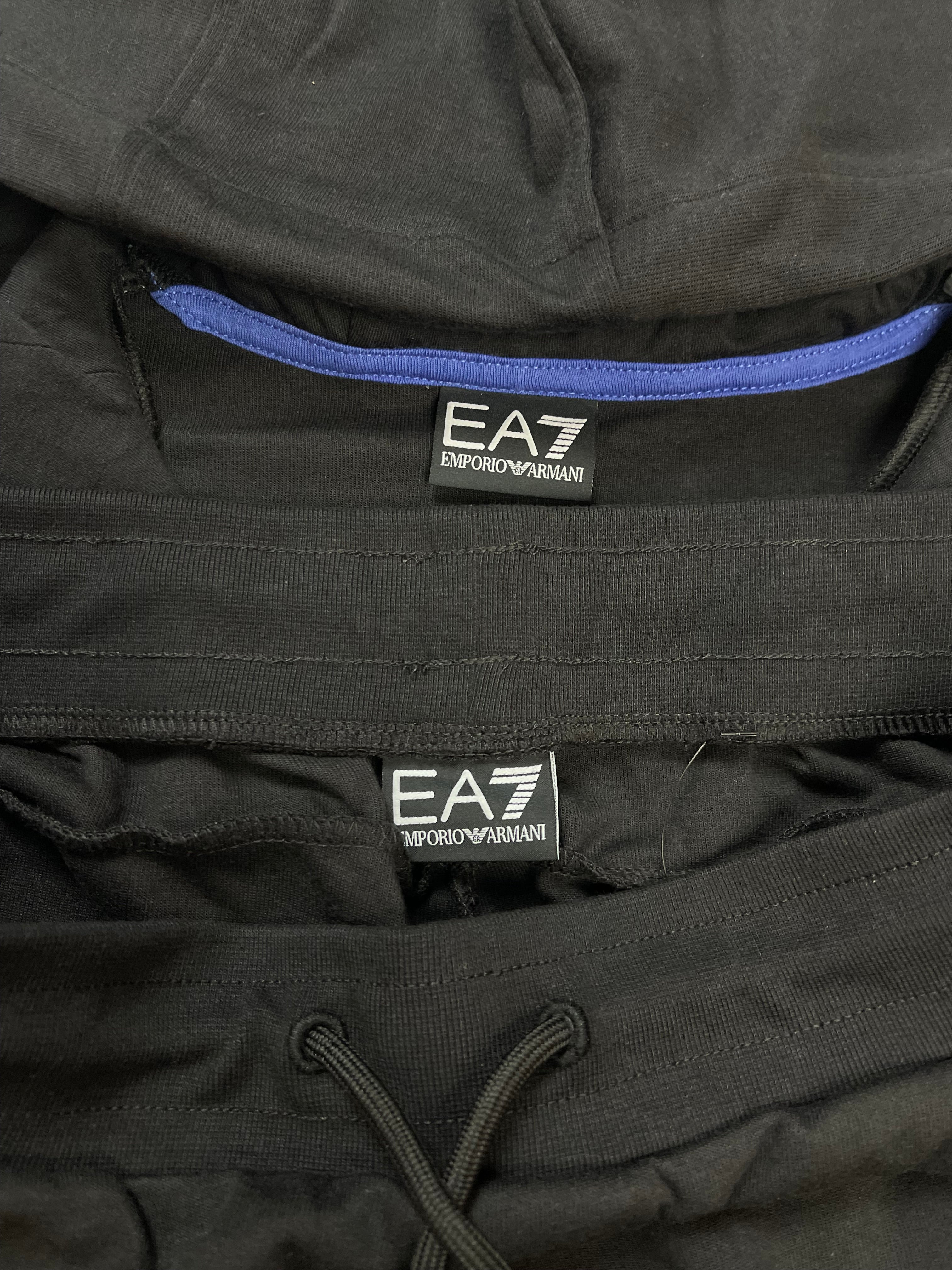 EA7 Komplet