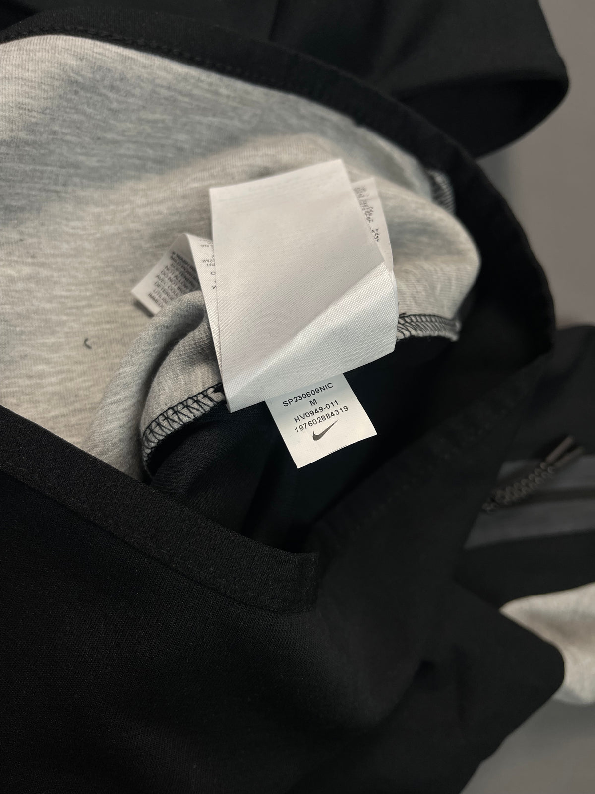 Nike Tech Fleece Duks &mdash; Slika 4 od 4