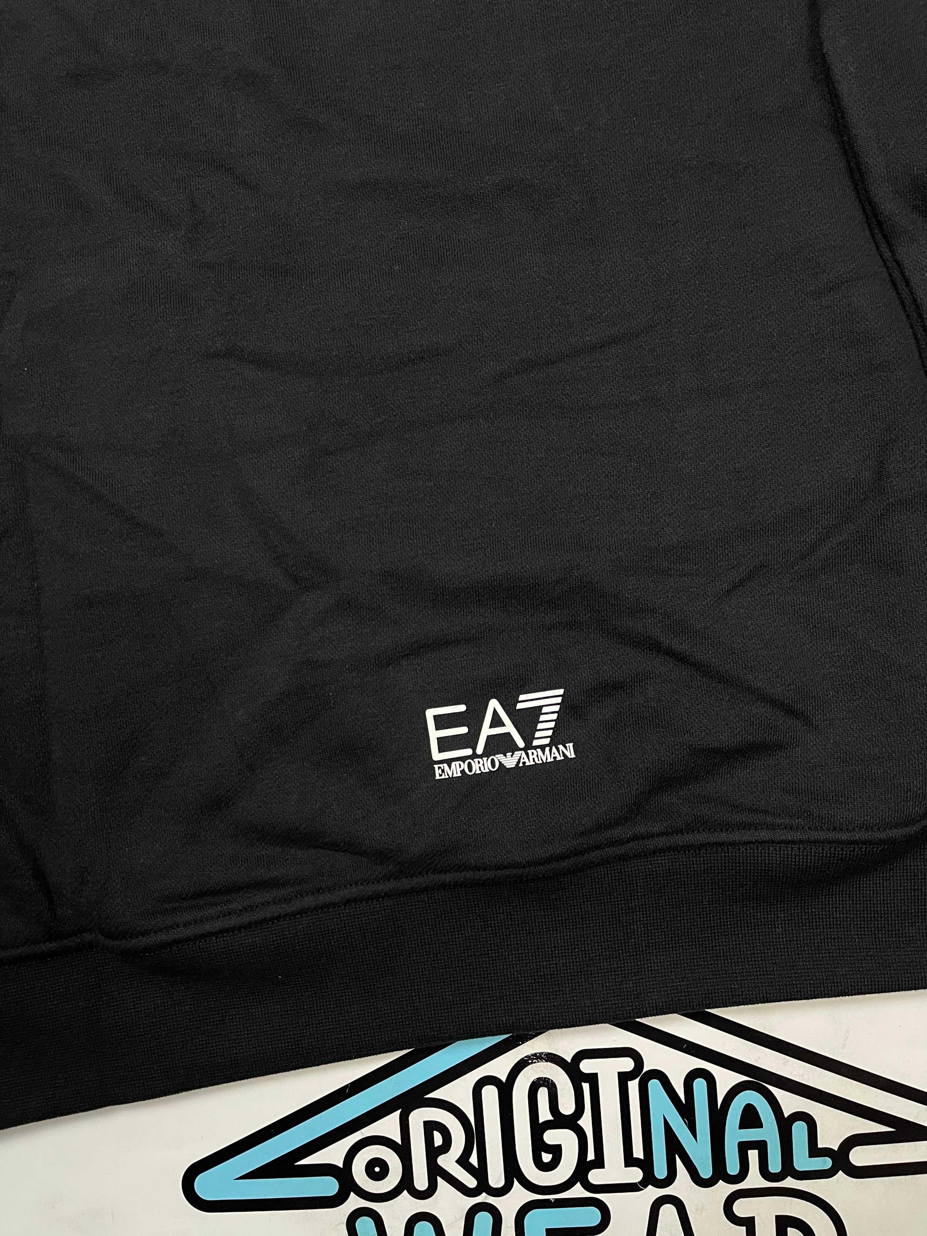 EA7 Duks