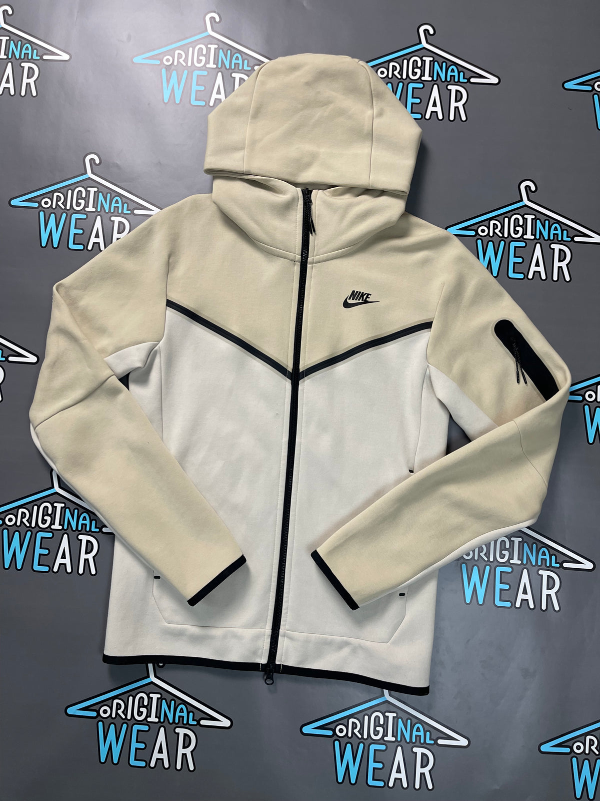 Nike Tech Fleece Duks &mdash; Slika 2 od 4