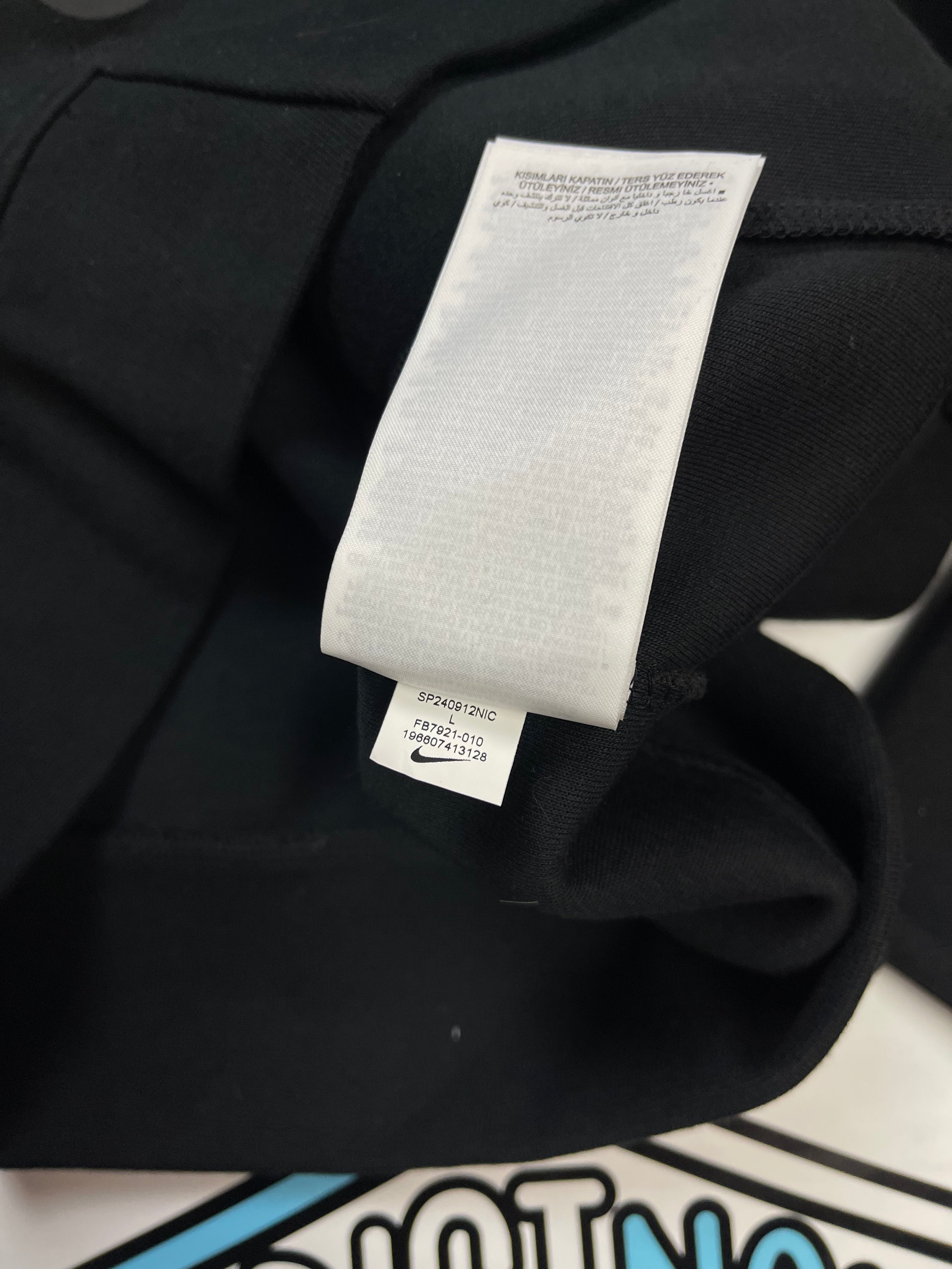 Nike Tech Fleece Duks