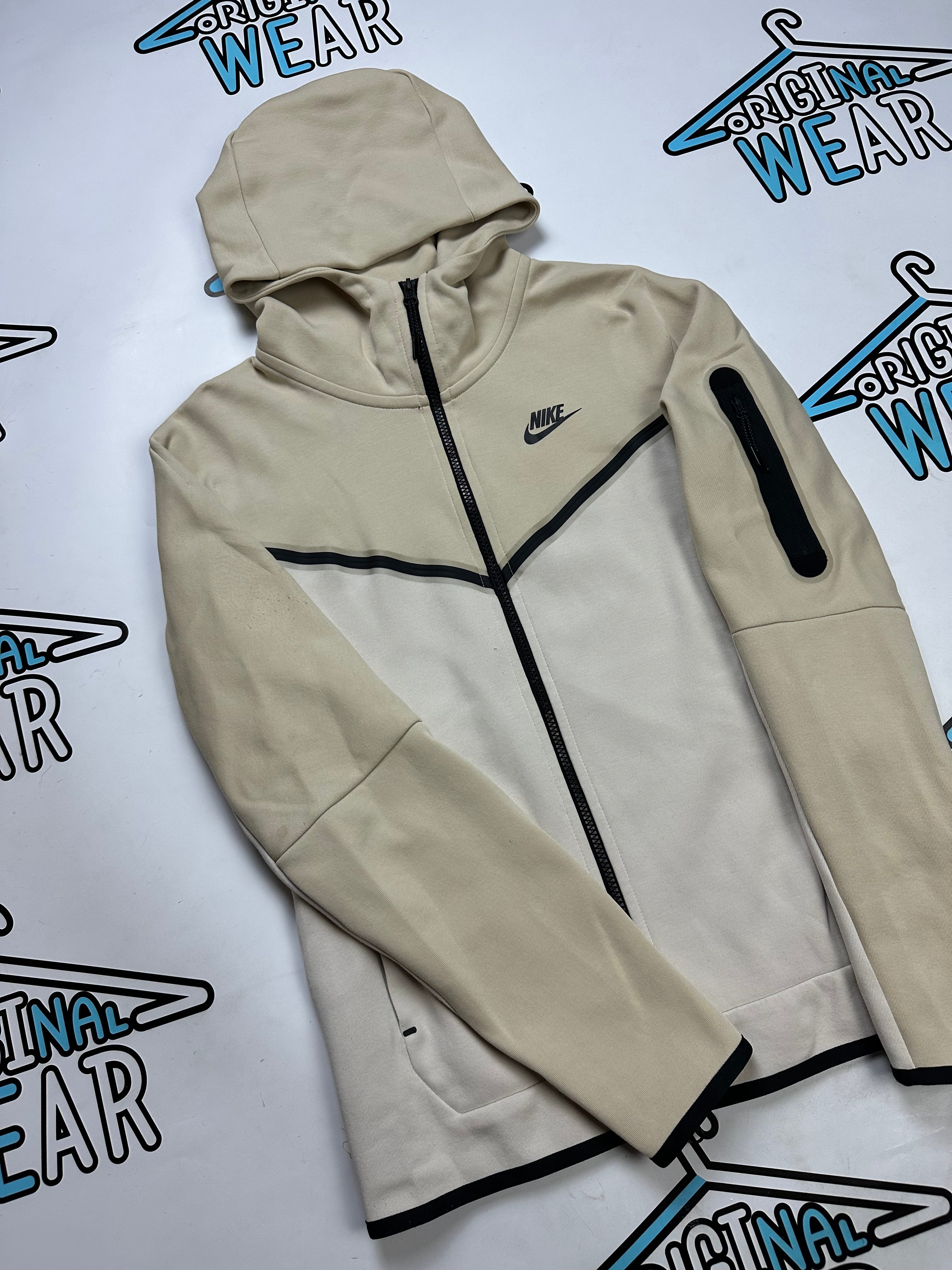 Nike Tech Fleece Duks