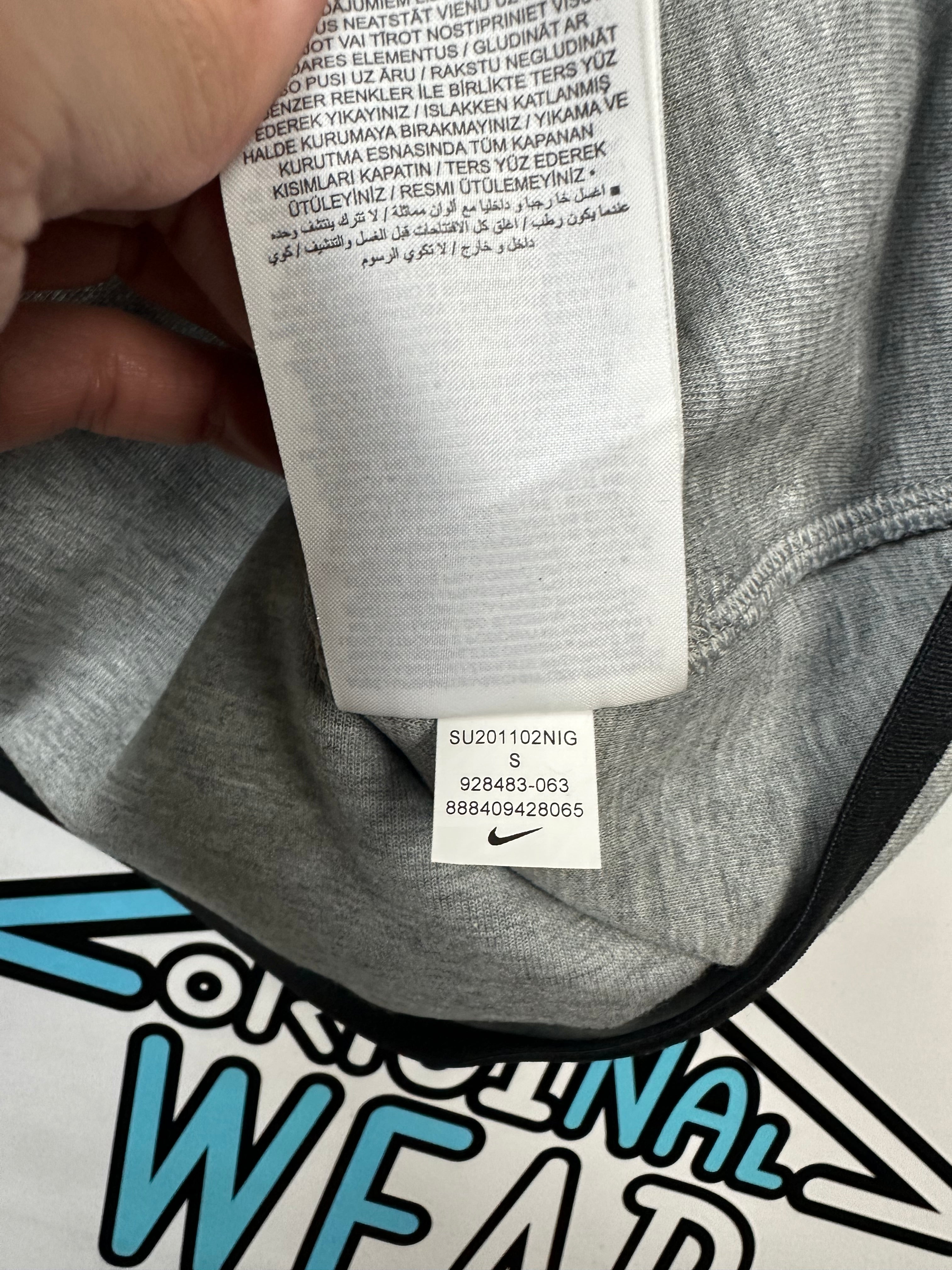 Nike Tech Fleece Duks