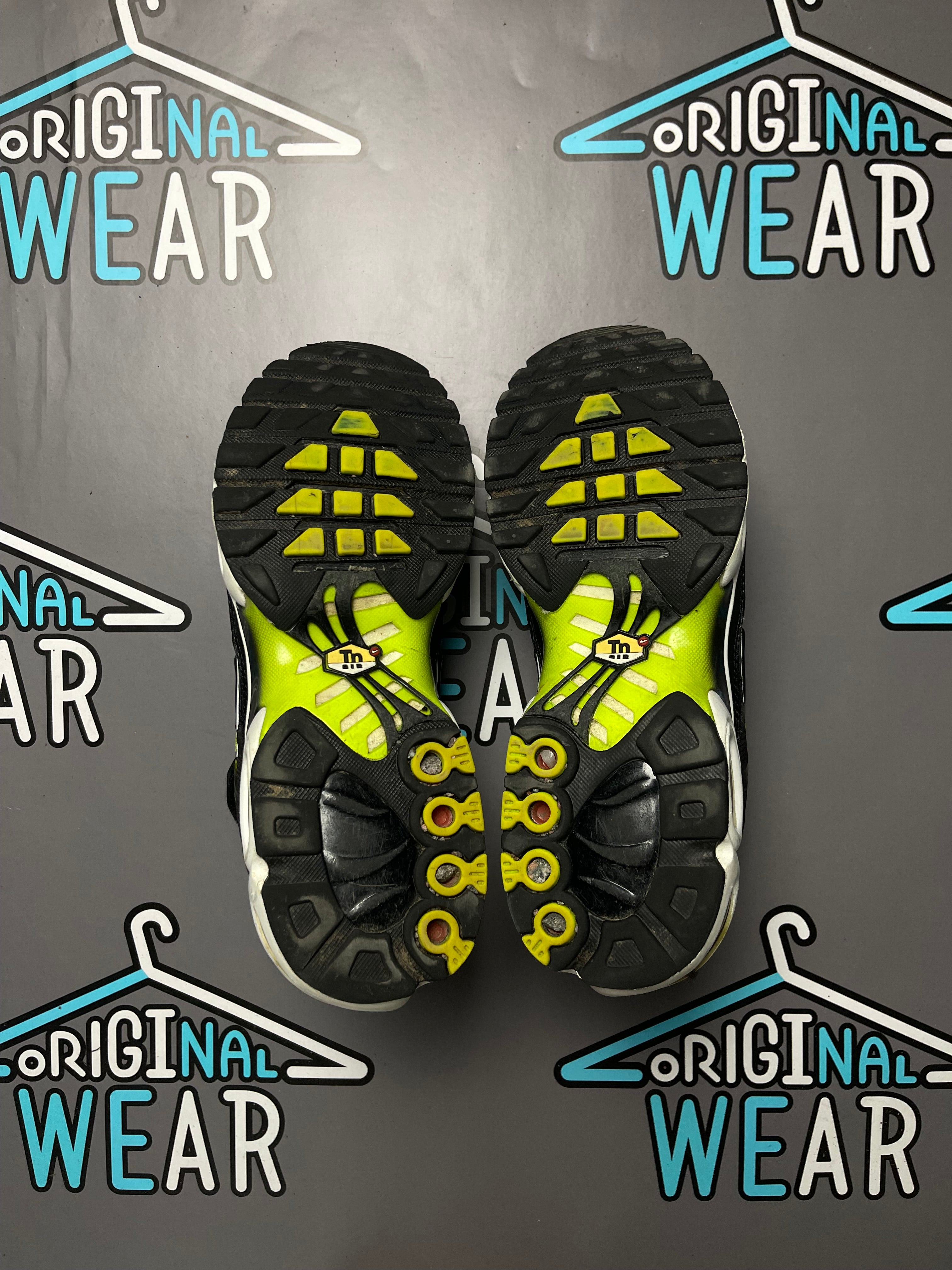 Nike Air Max TN Plus “Black/Volt”