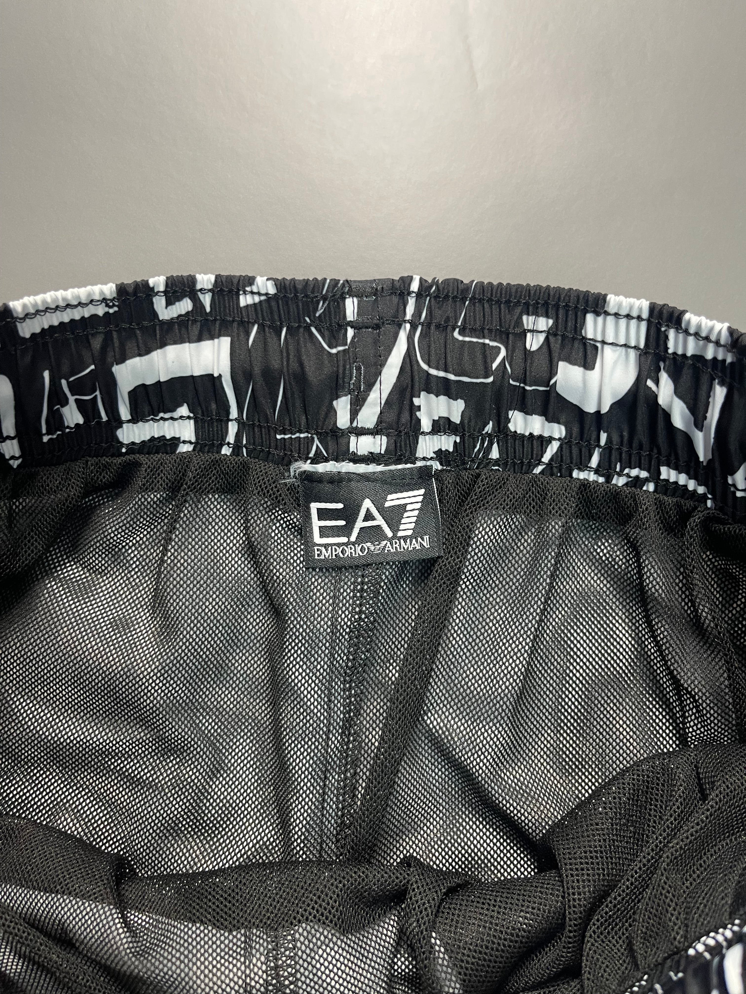 EA7 Šorc