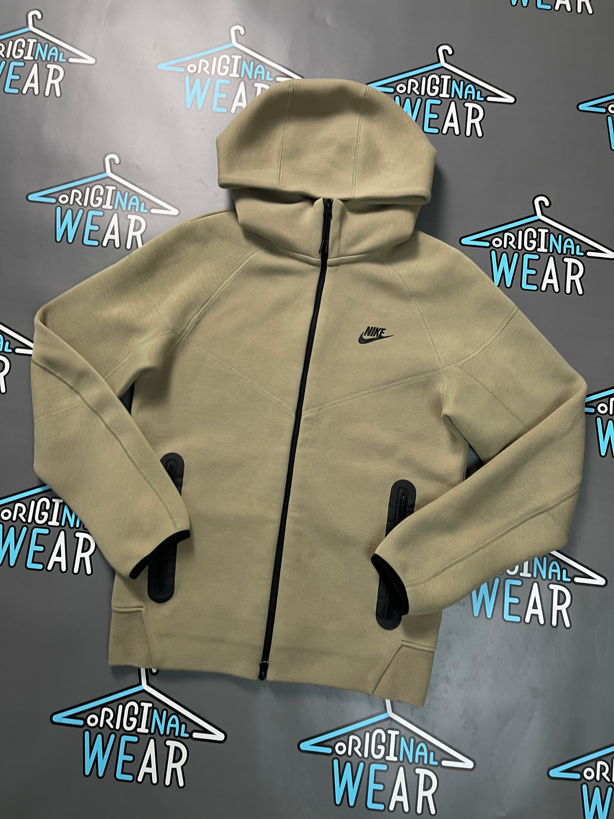 Nike Tech Fleece Duks &mdash; Slika 2 od 4