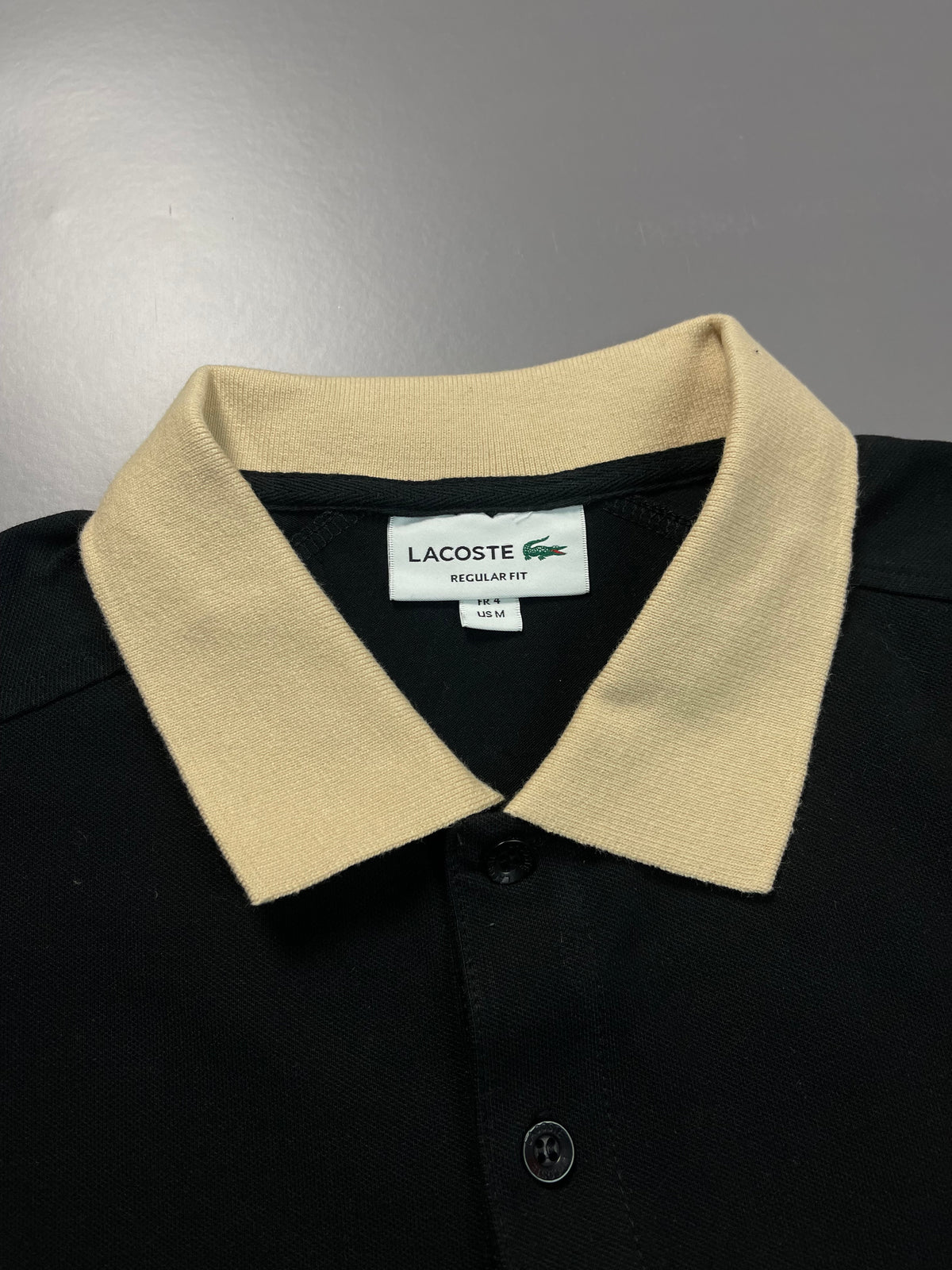 Lacoste “Golden” Majica &mdash; Slika 3 od 3
