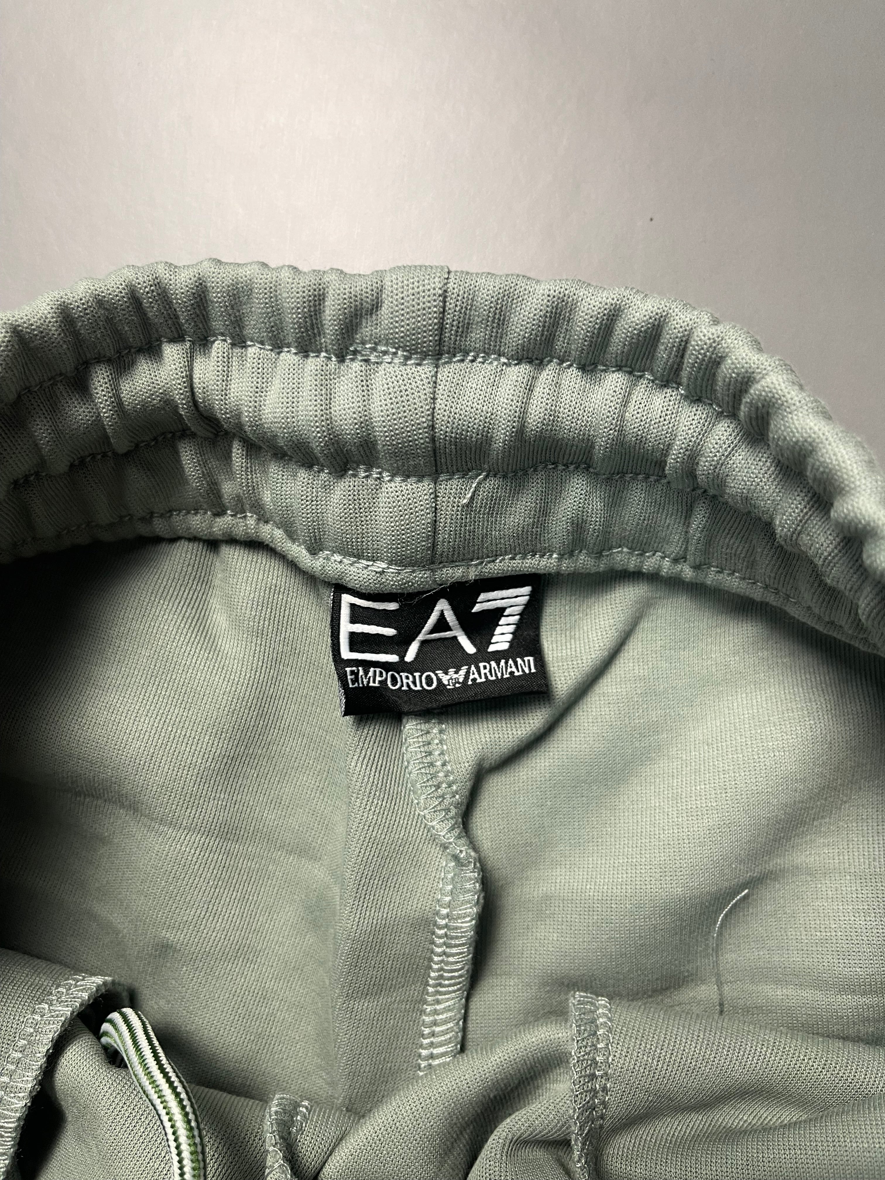 EA7 Šorc