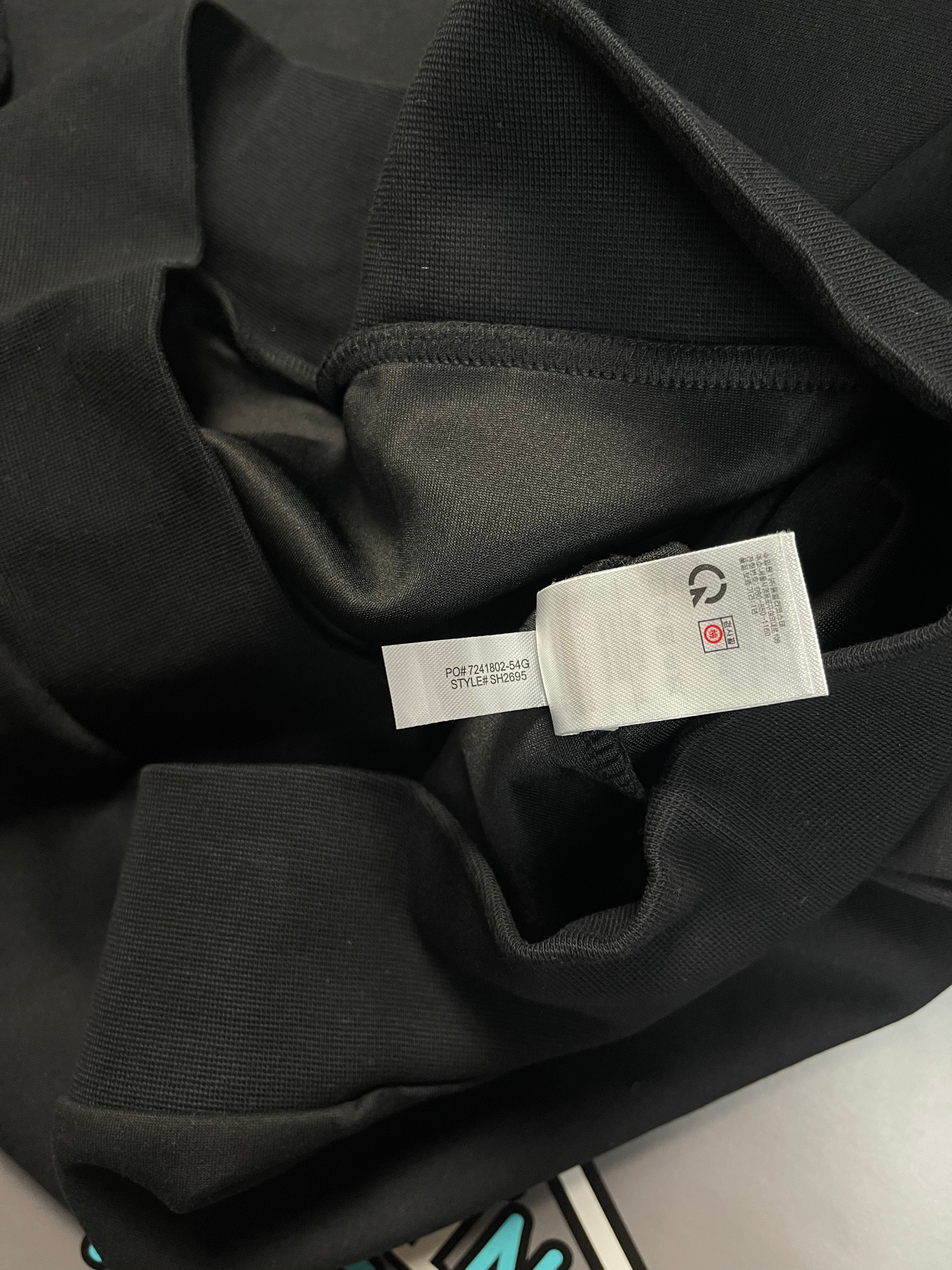 Lacoste “Black Logo” Duks