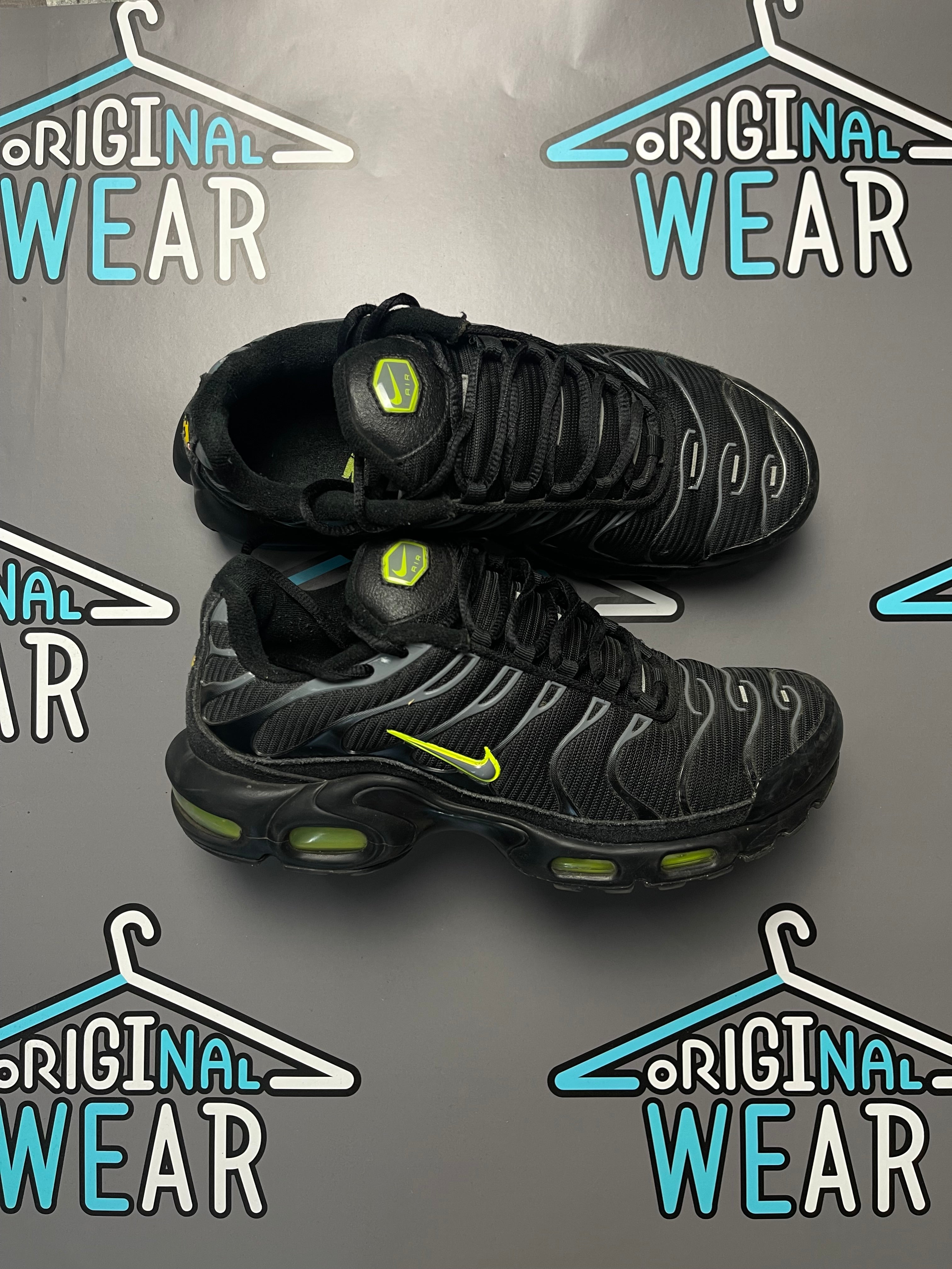 Nike AirMax TN “Black Volt” Patike