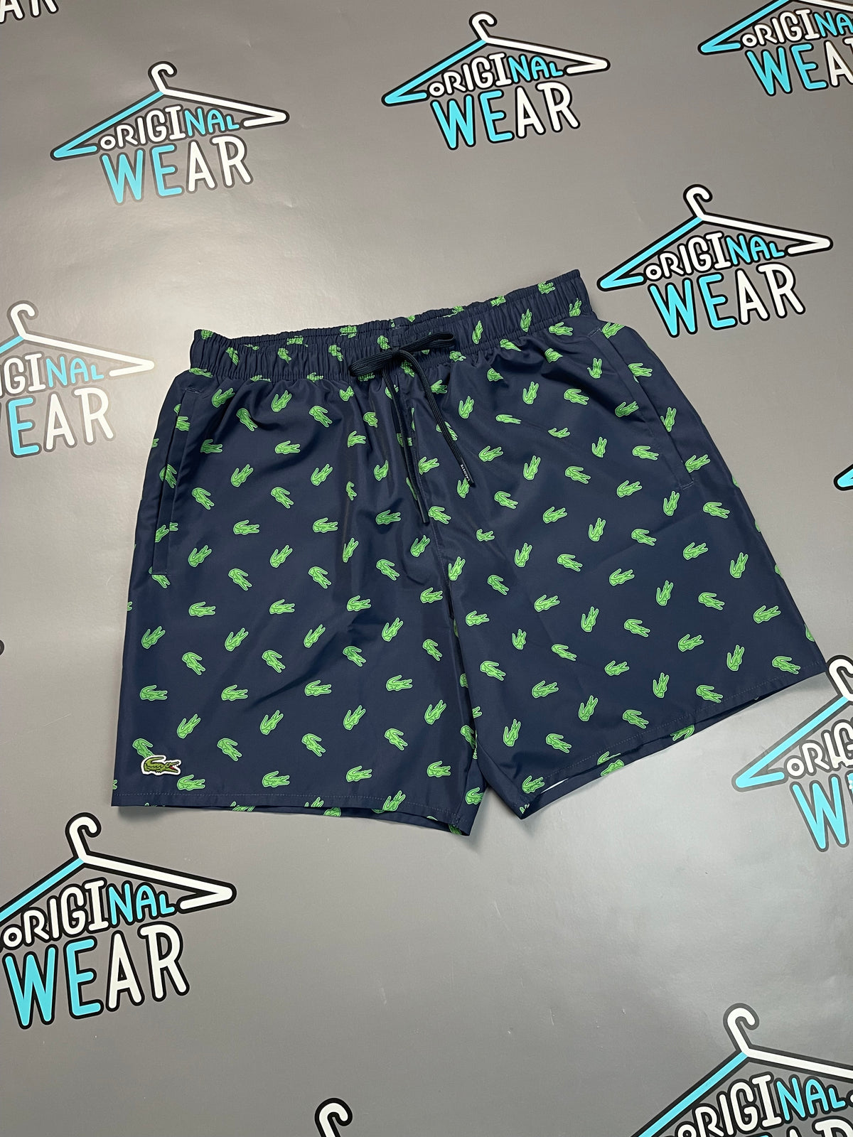 Lacoste “Multi Logo” Šorc &mdash; Slika 2 od 3