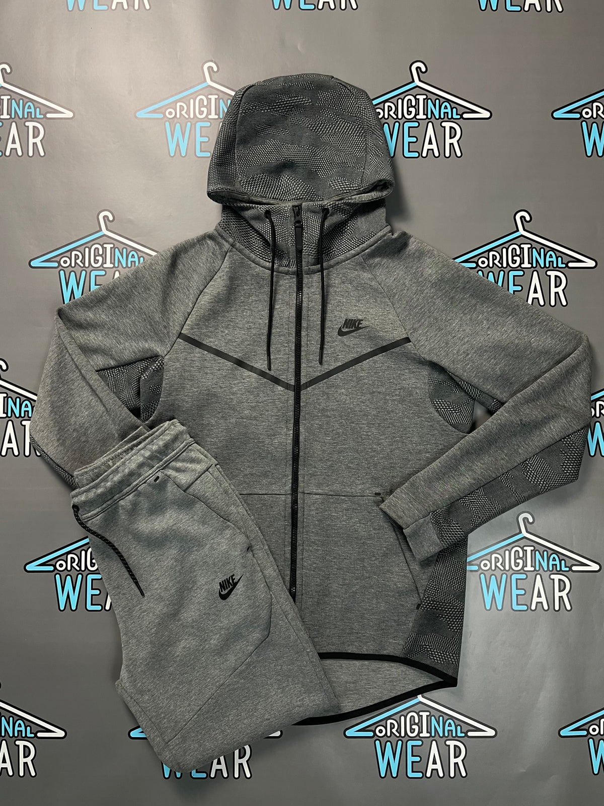 Nike Tech Fleece Komplet &mdash; Slika 1 od 5