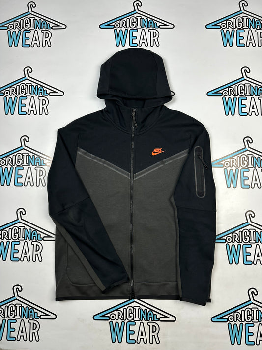 Nike Tech Fleece Duks