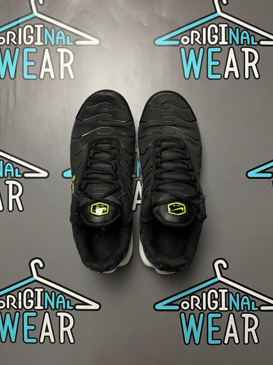 Nike Air Max TN Plus “Black/Volt”