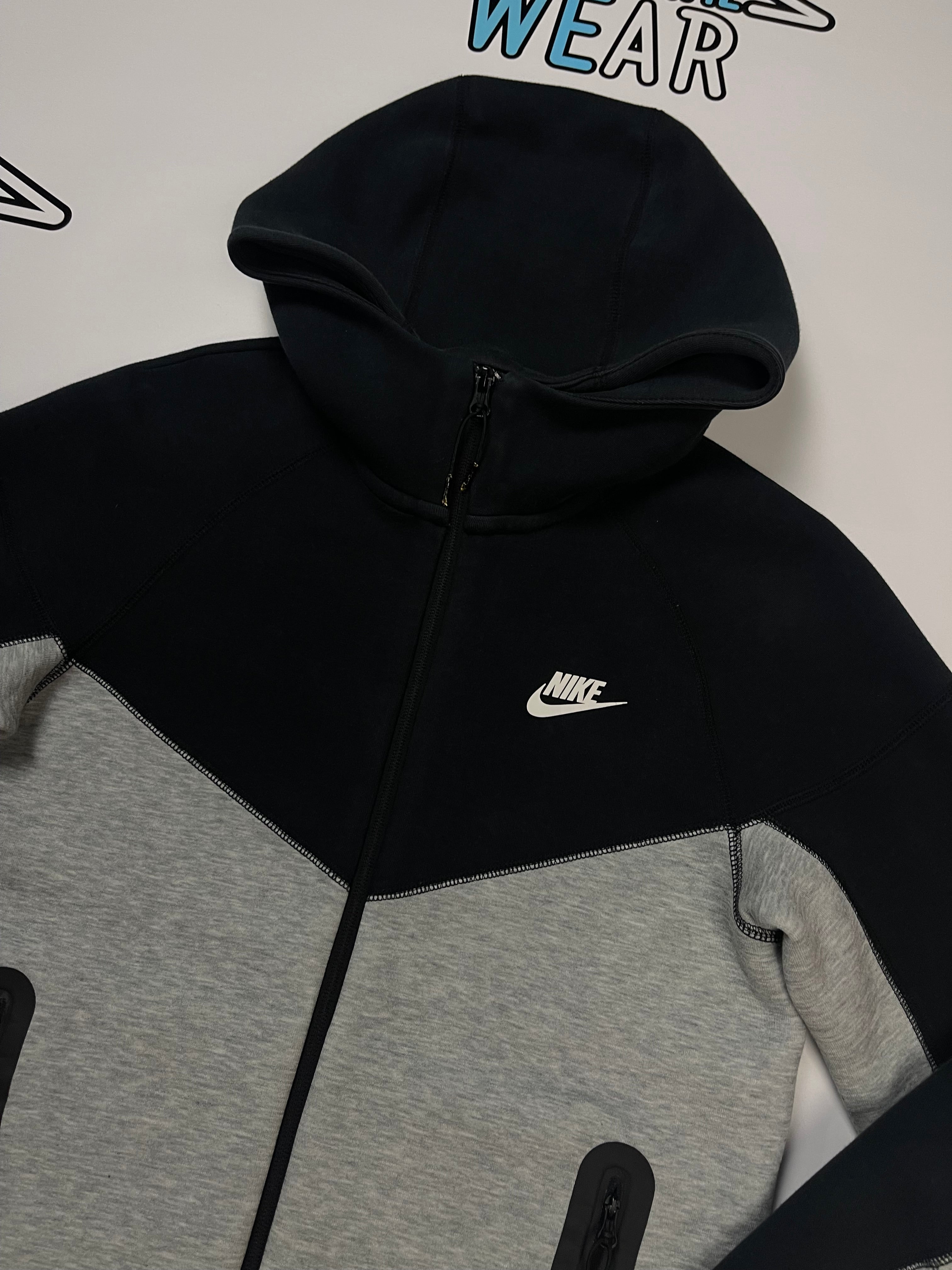 Nike Tech Fleece Duks