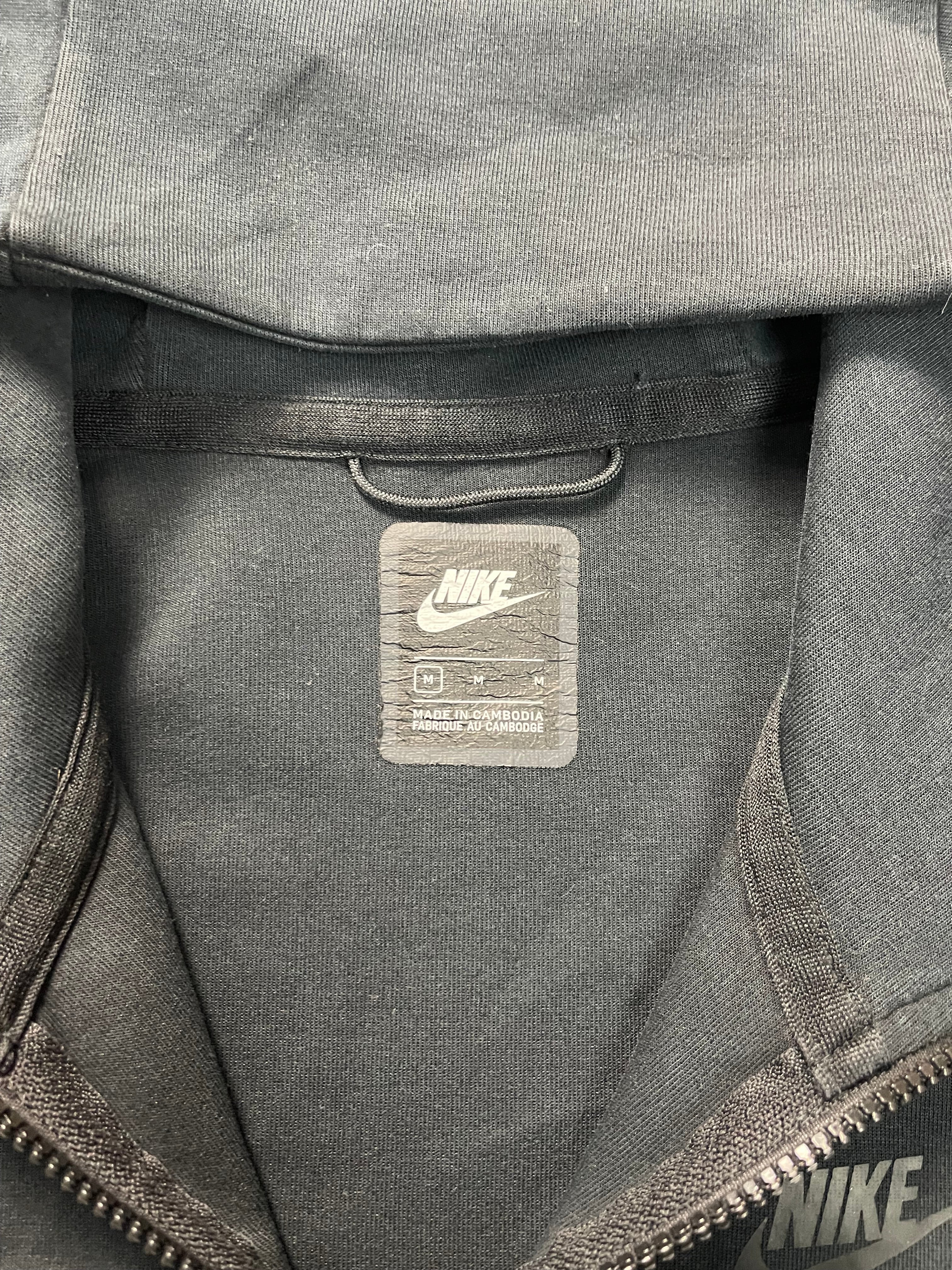 Nike Tech Fleece Duks