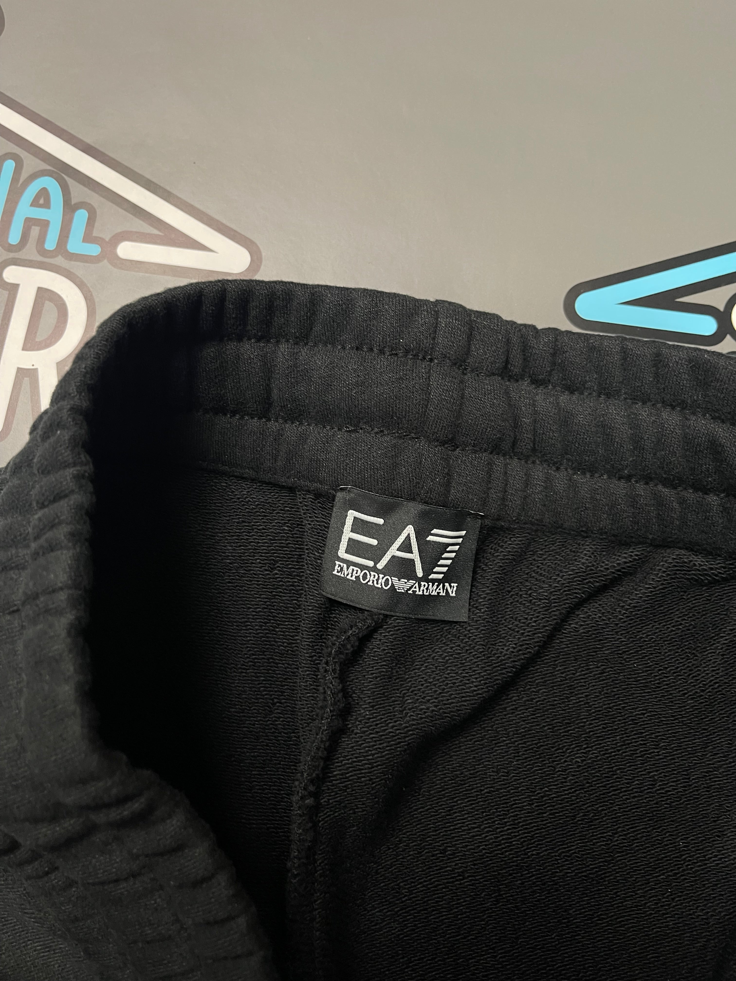 EA7 Trenerka