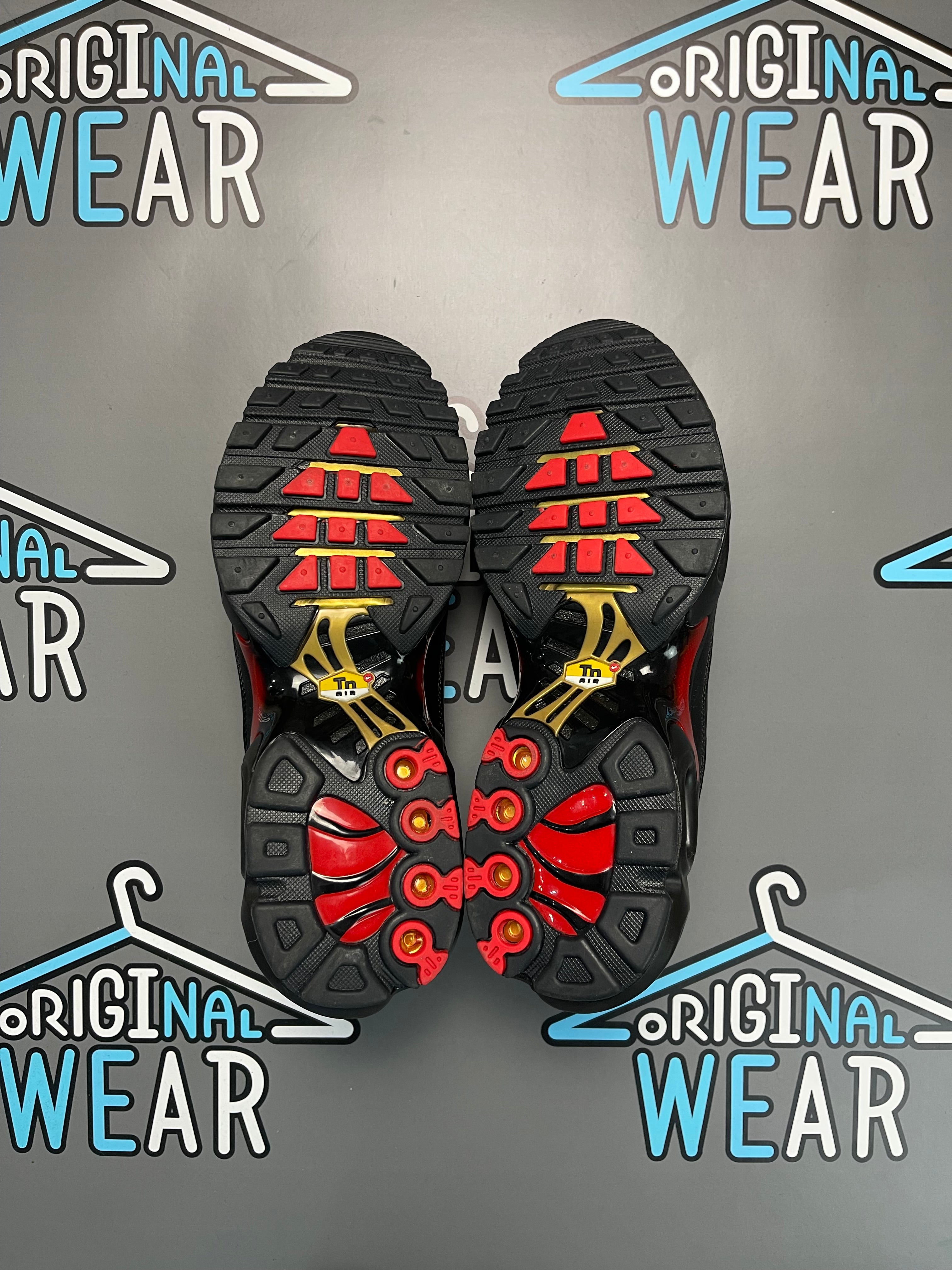 Nike Air Max Tn “Leather Bred”