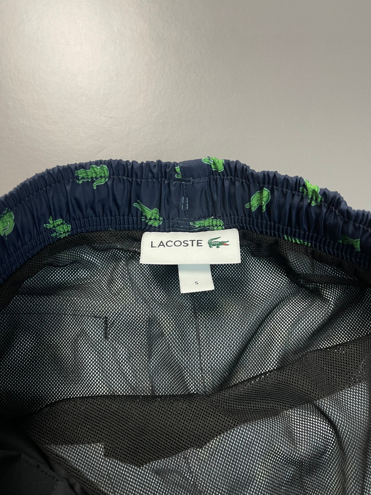 Lacoste “Multi Logo” Šorc &mdash; Slika 3 od 3