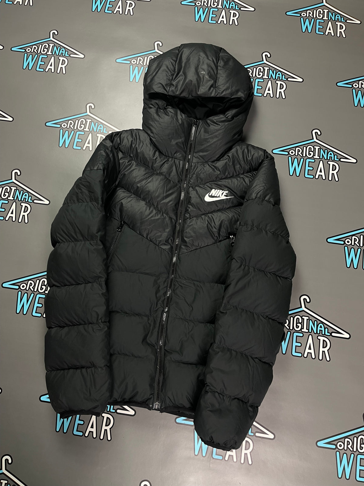 Nike DownFill Jakna &mdash; Slika 2 od 4
