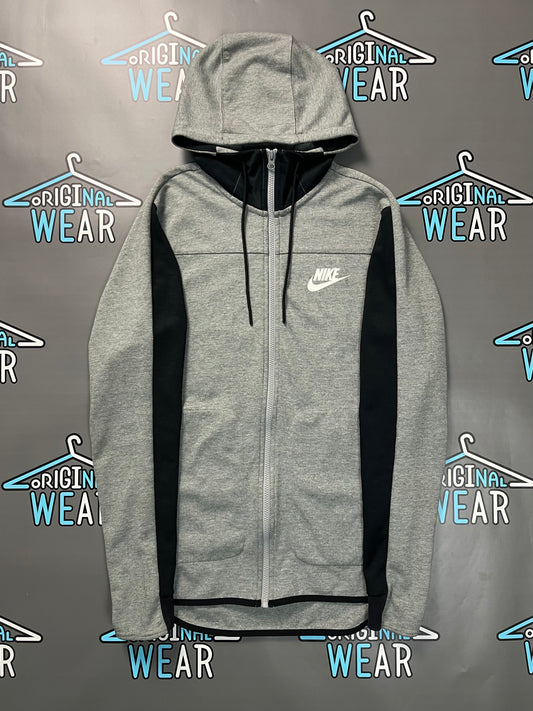 Nike Duks