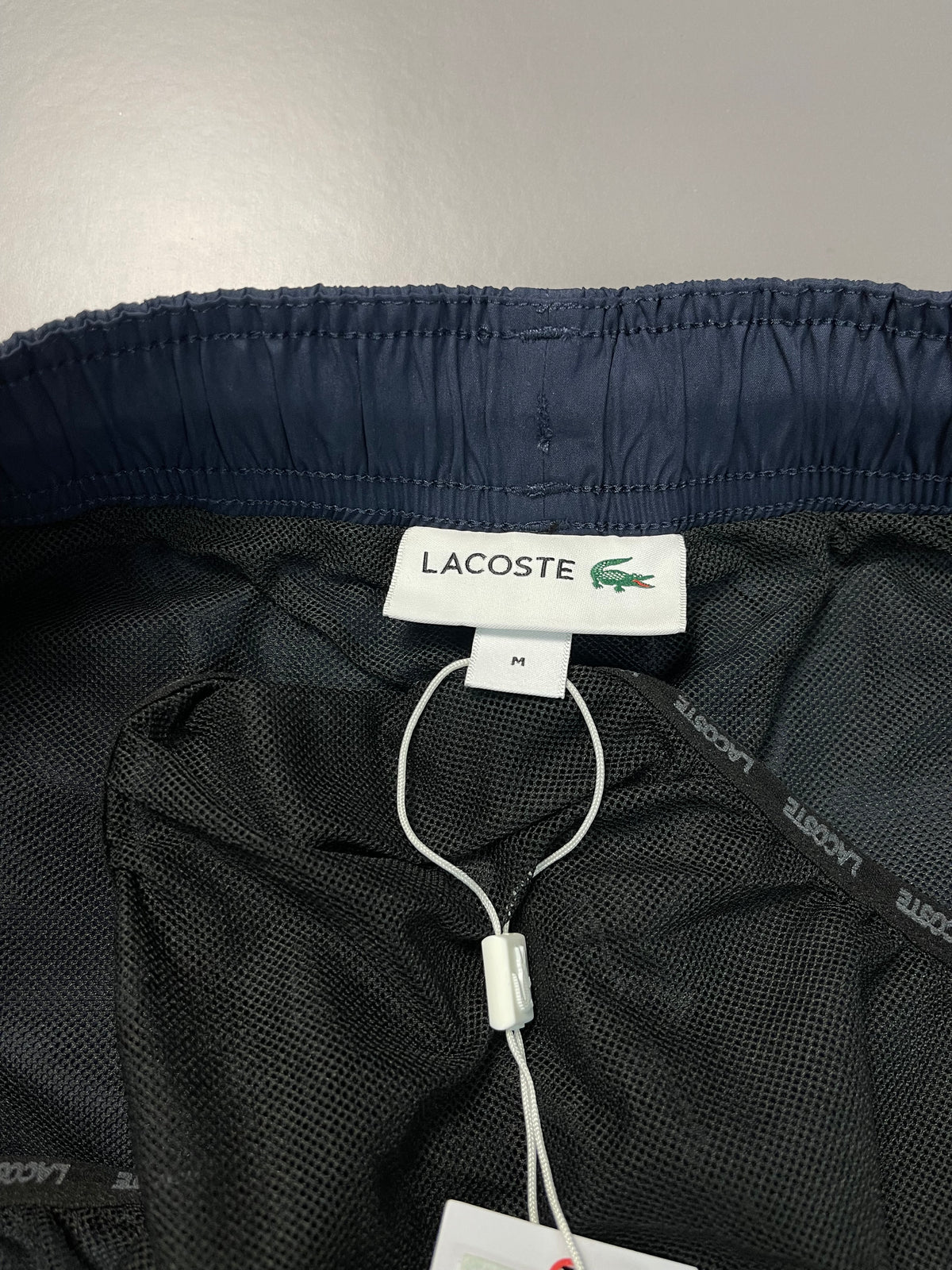 Lacoste "Club Med" Šorc &mdash; Slika 3 od 4