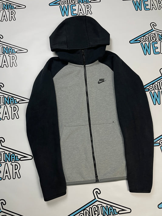 Nike Tech Fleece Duks