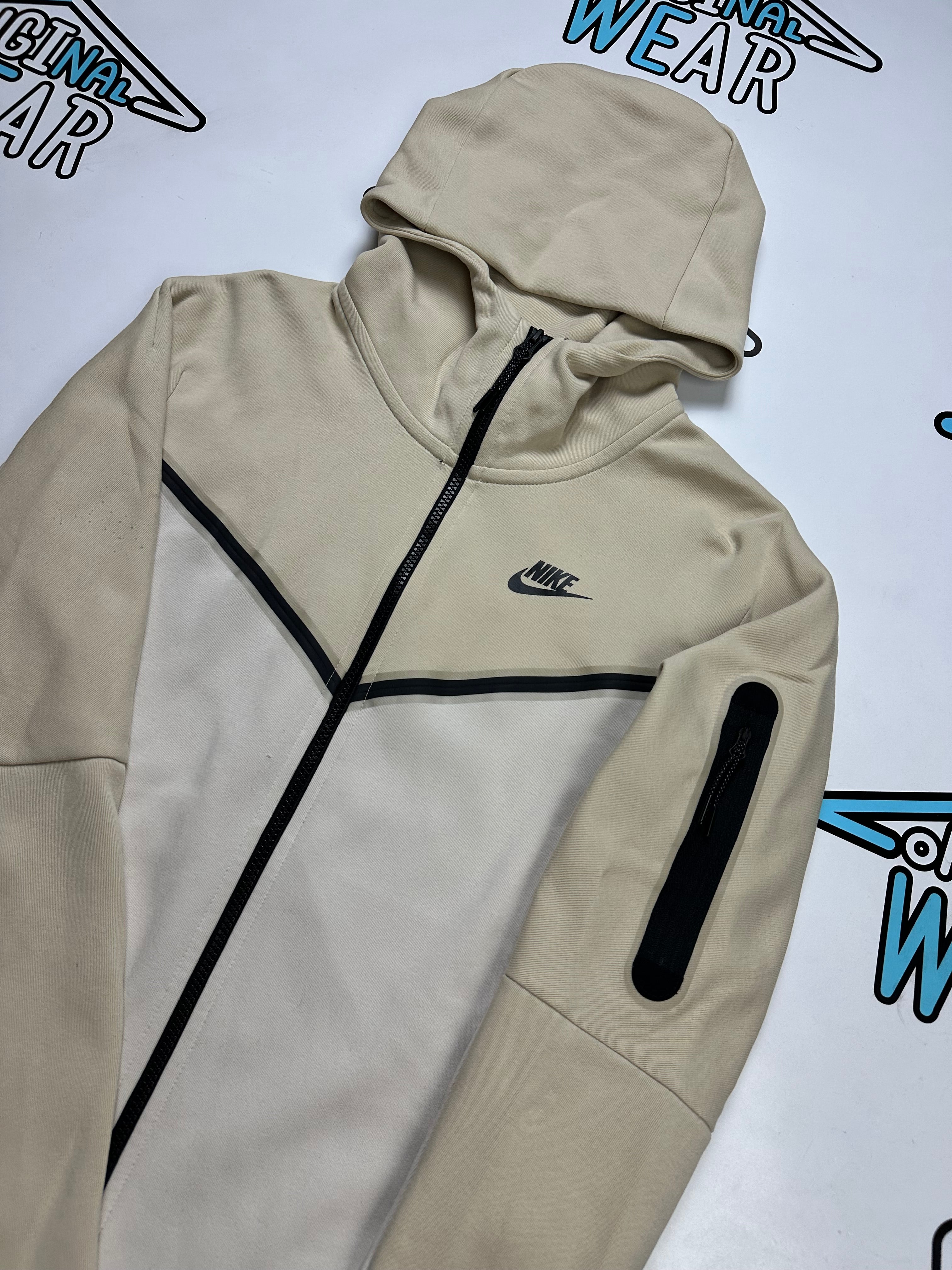 Nike Tech Fleece Duks