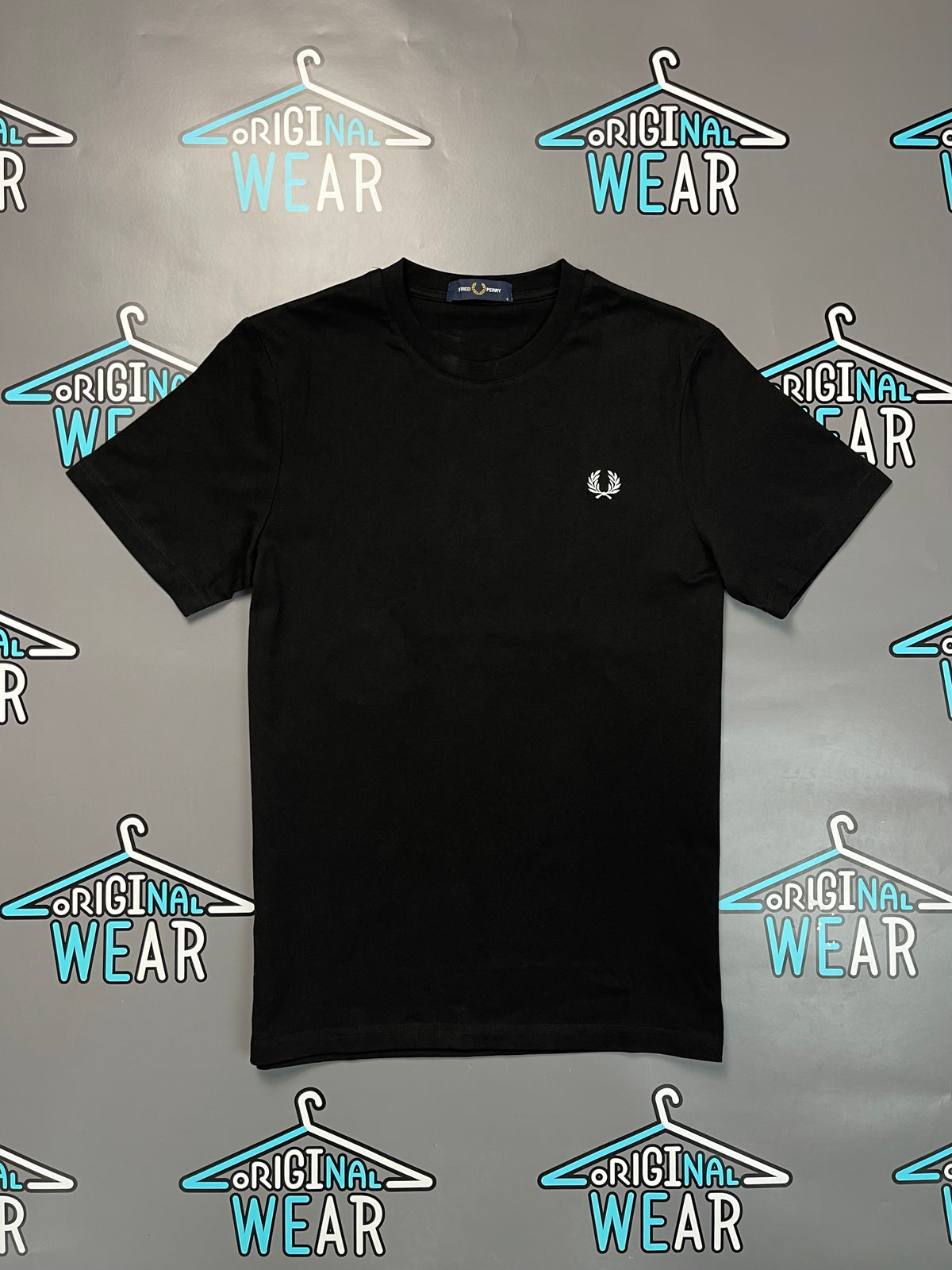 Fred Perry “Crown” Majica &mdash; Slika 1 od 4