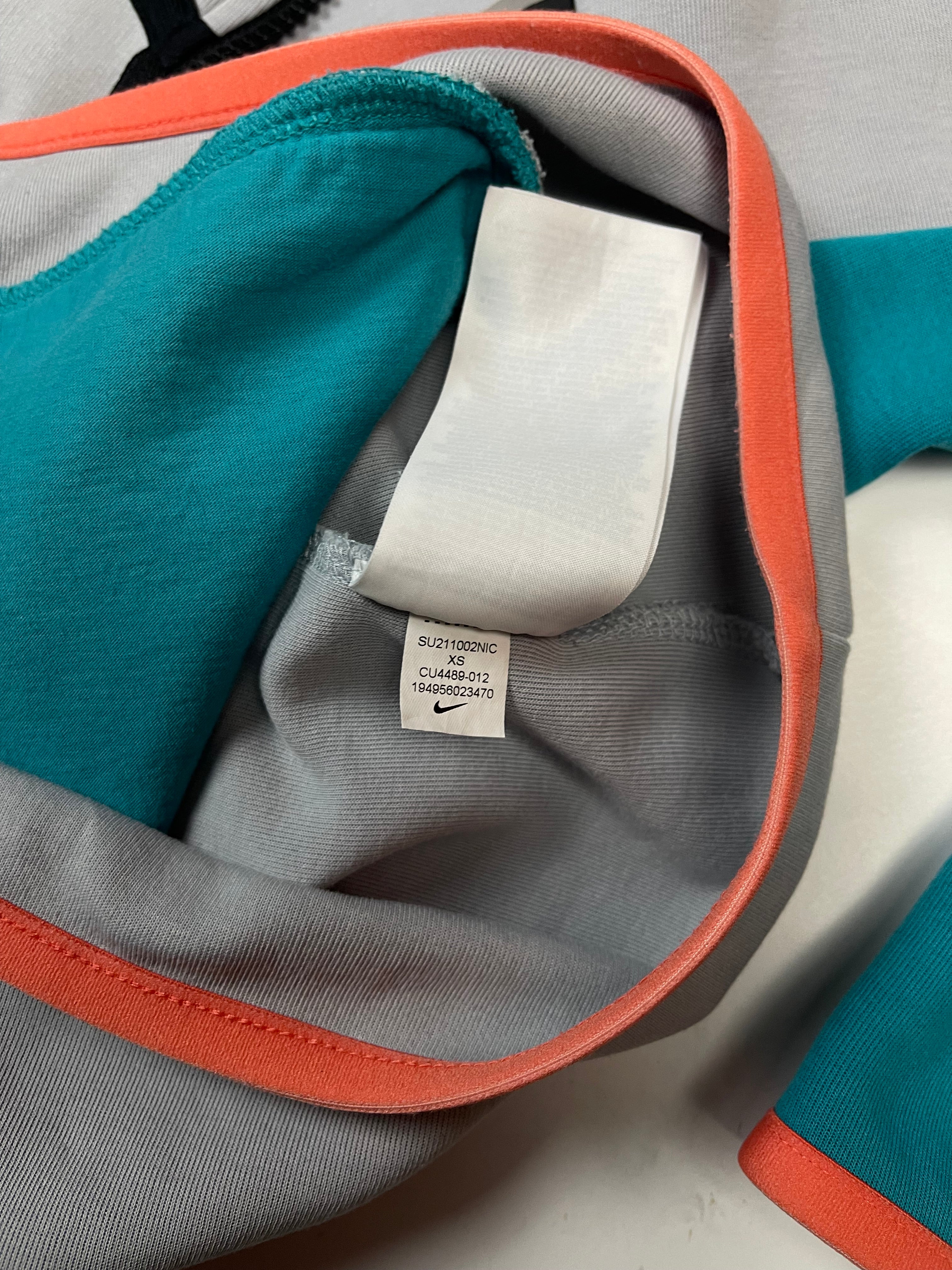 Nike Tech Fleece Duks