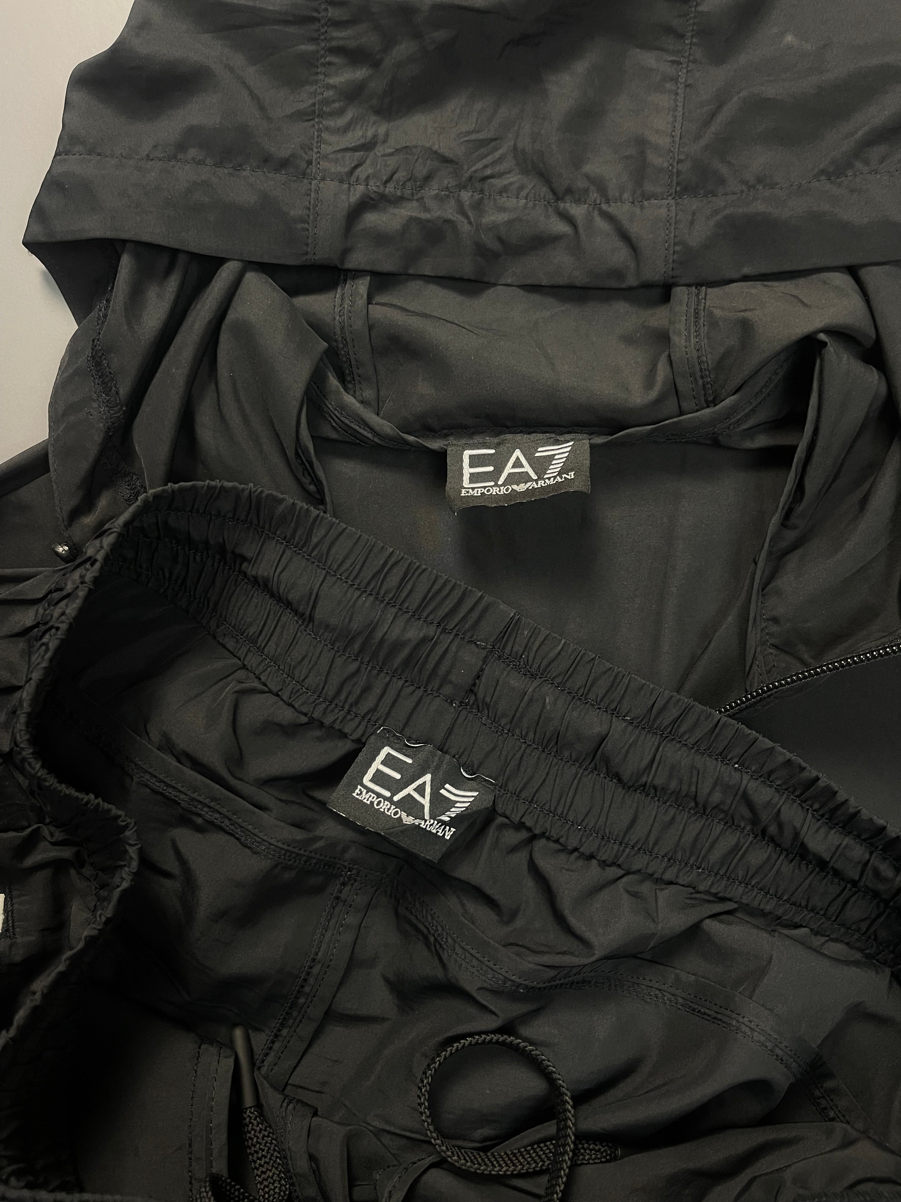 EA7 Komplet