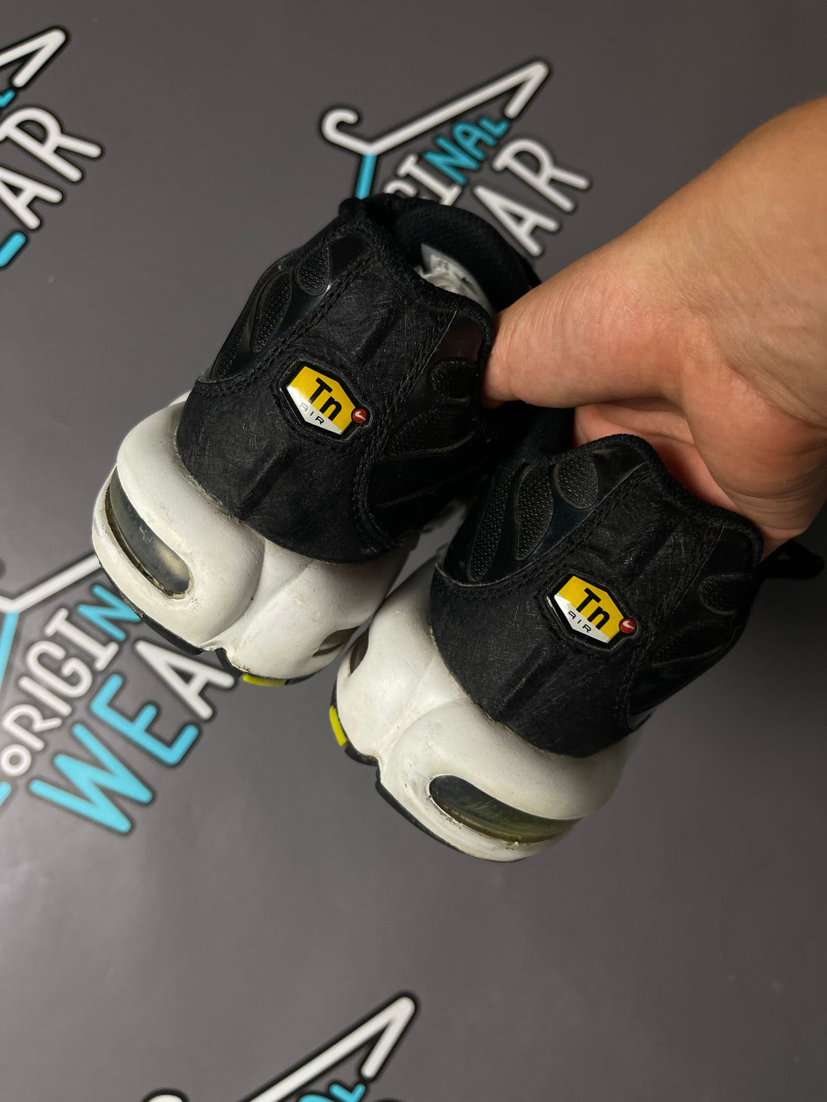 Nike Air Max TN Plus “Black/Volt” &mdash; Slika 4 od 6