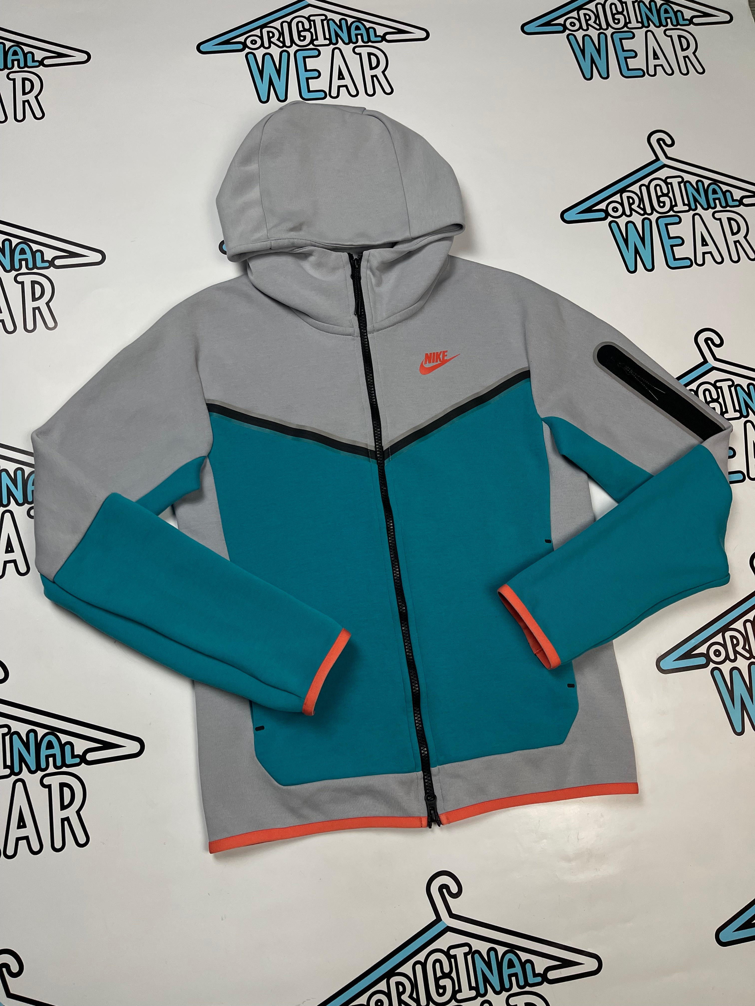 Nike Tech Fleece Duks