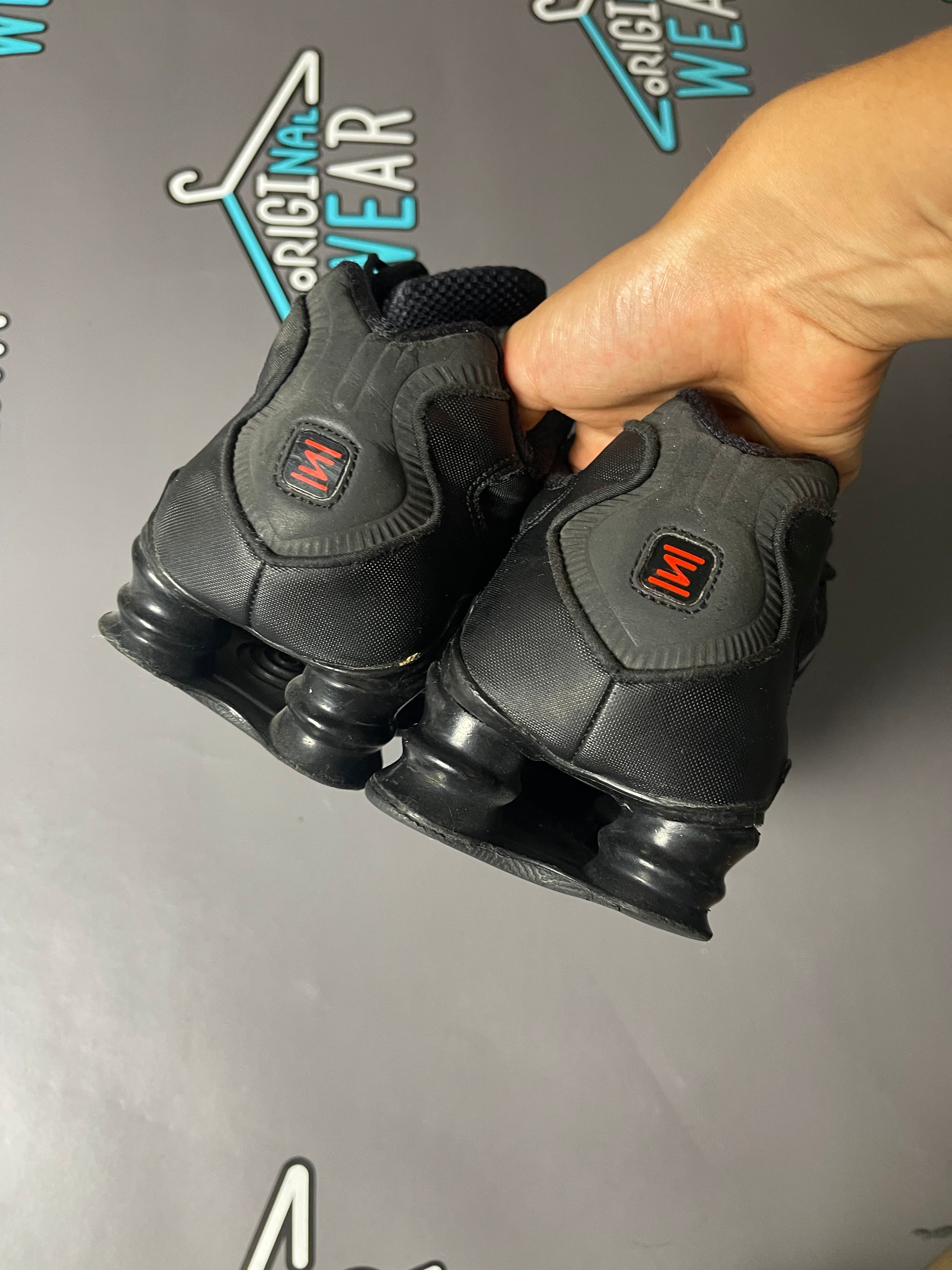 Nike Shox “Full Black” Patike