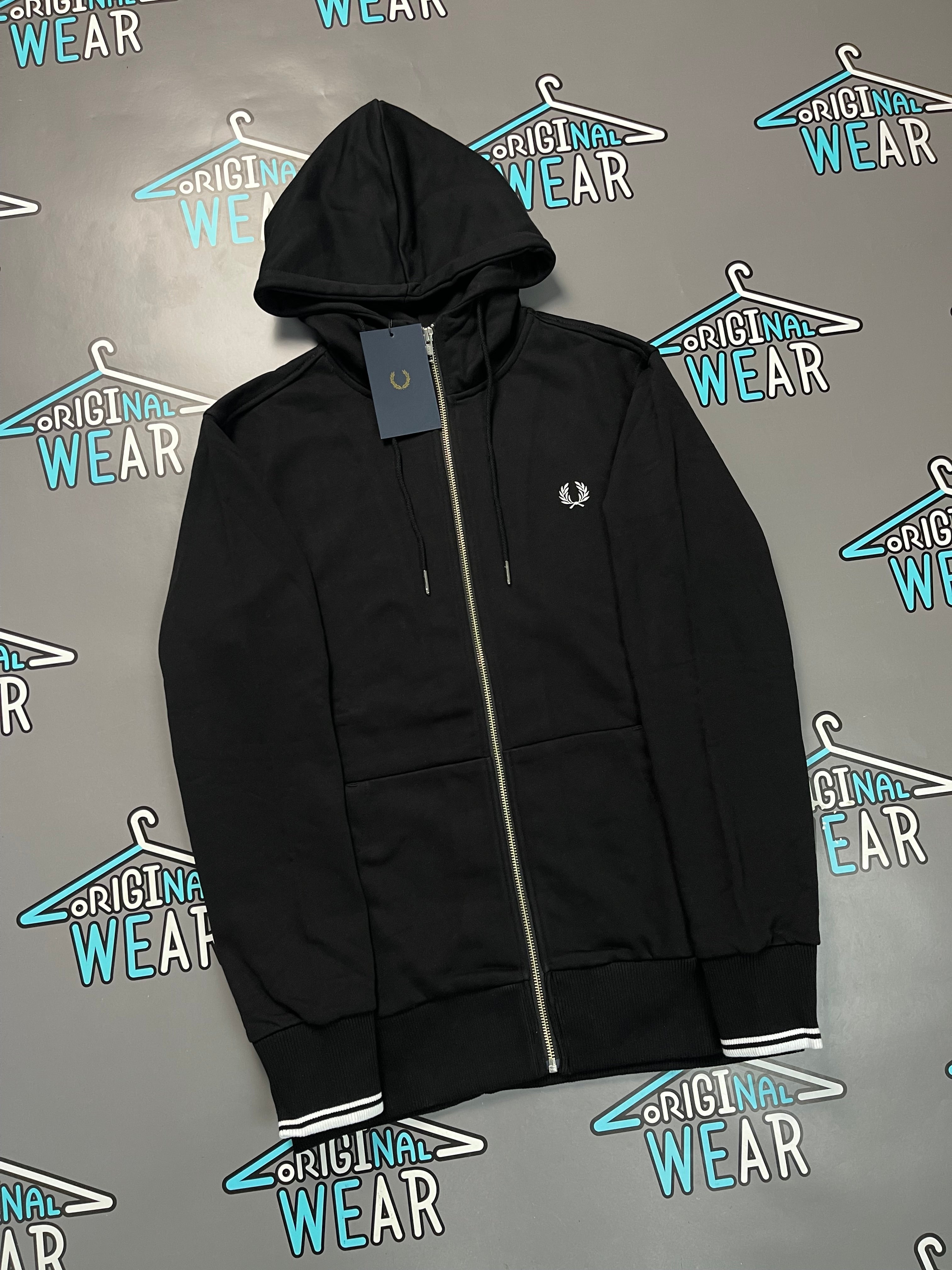 Fred Perry Duks