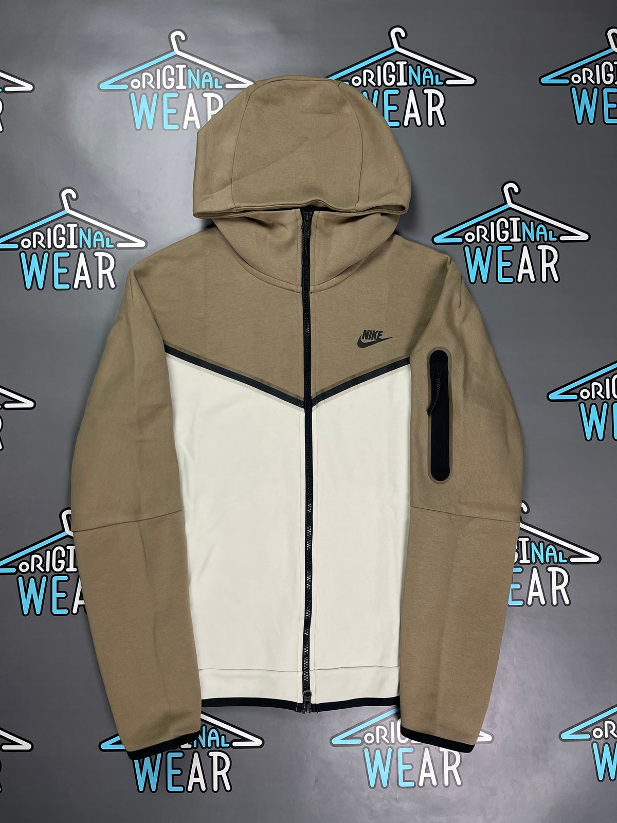 Nike Tech Fleece Duks &mdash; Slika 1 od 4