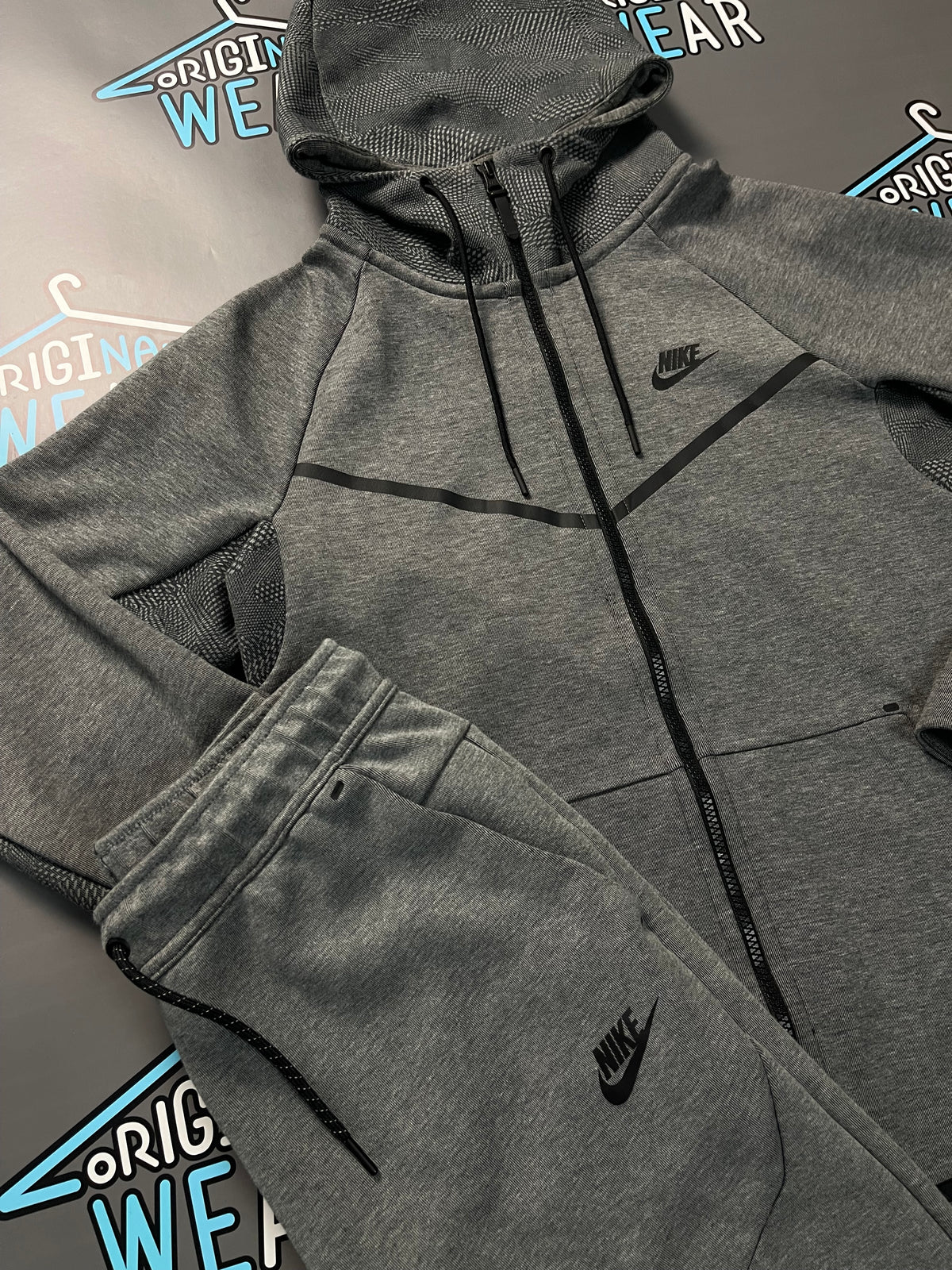 Nike Tech Fleece Komplet &mdash; Slika 3 od 5