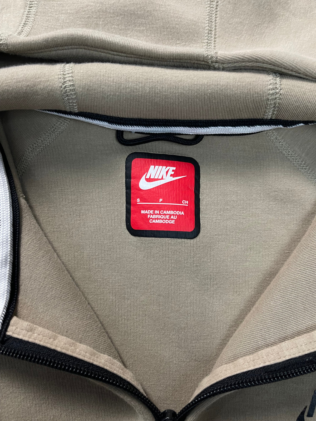 Nike Tech Fleece Duks &mdash; Slika 3 od 4