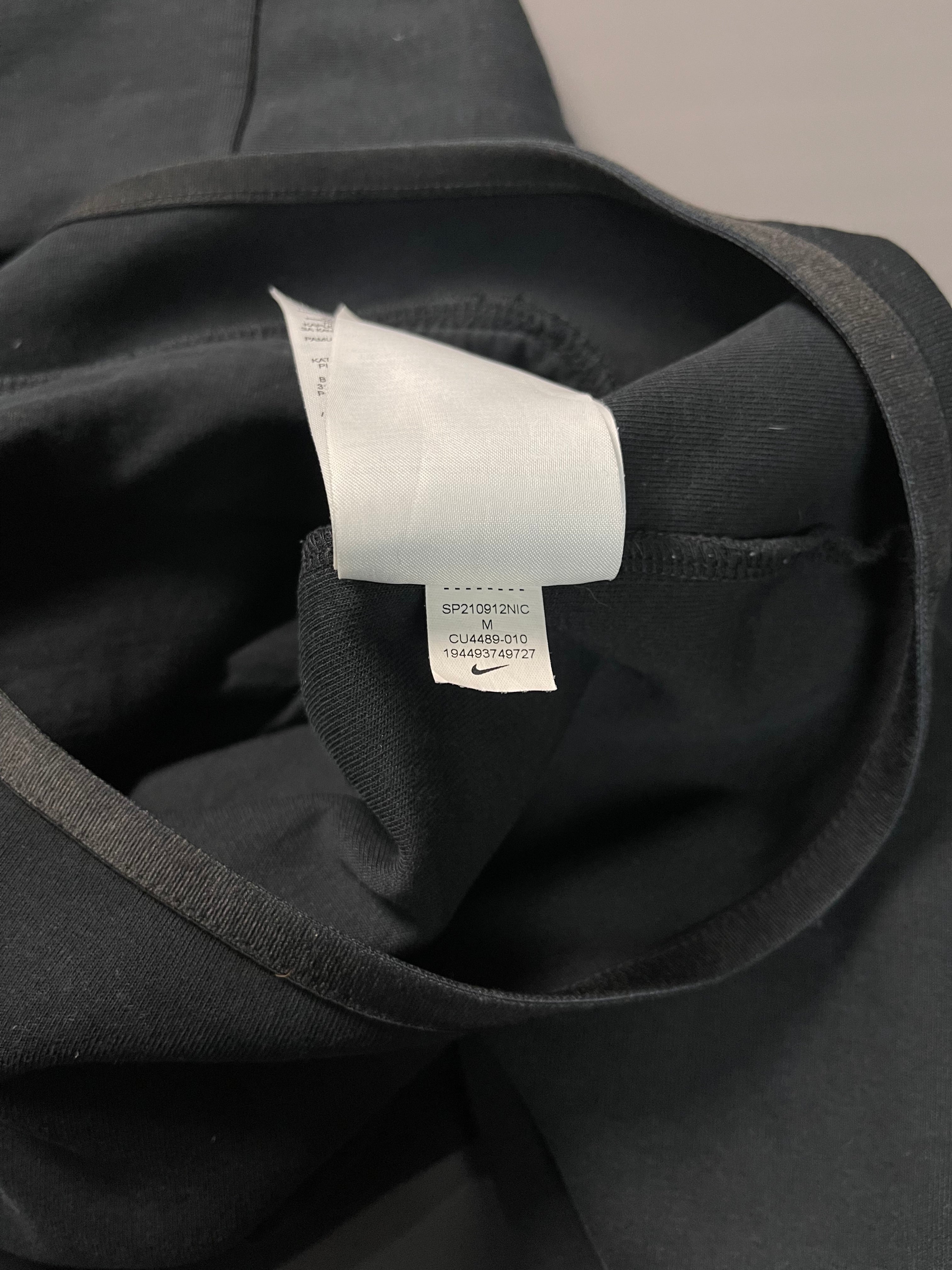 Nike Tech Fleece Duks