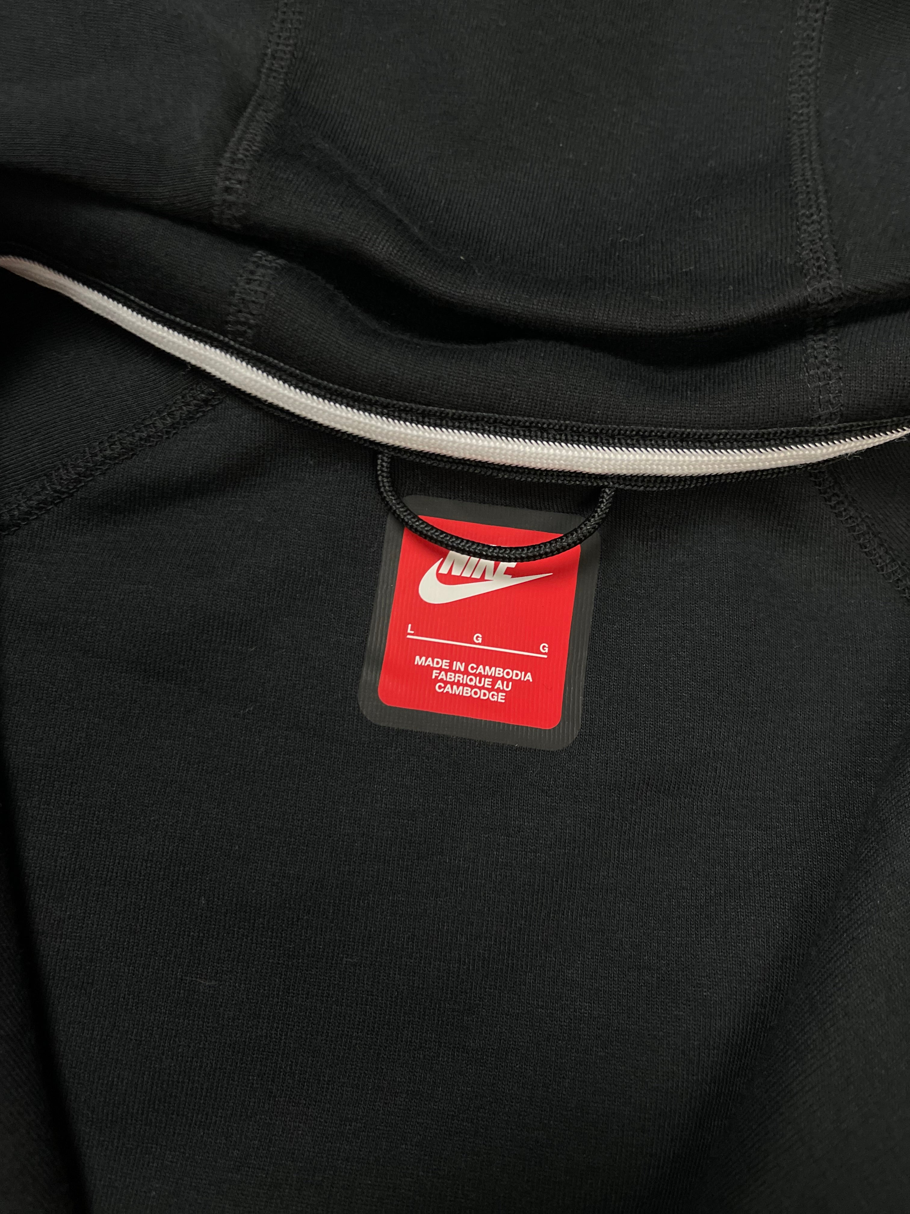 Nike Tech Fleece Duks