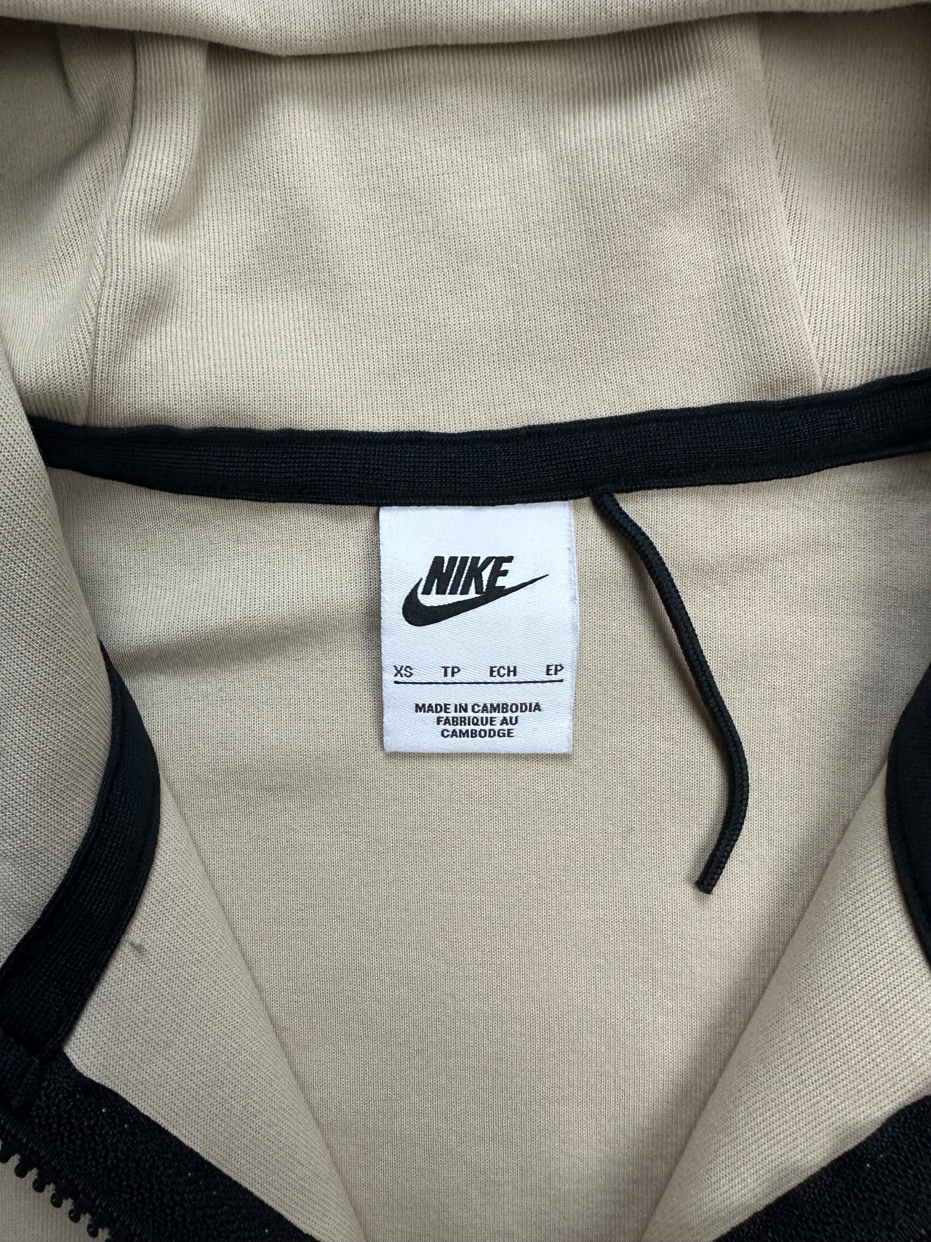 Nike Tech Fleece Duks