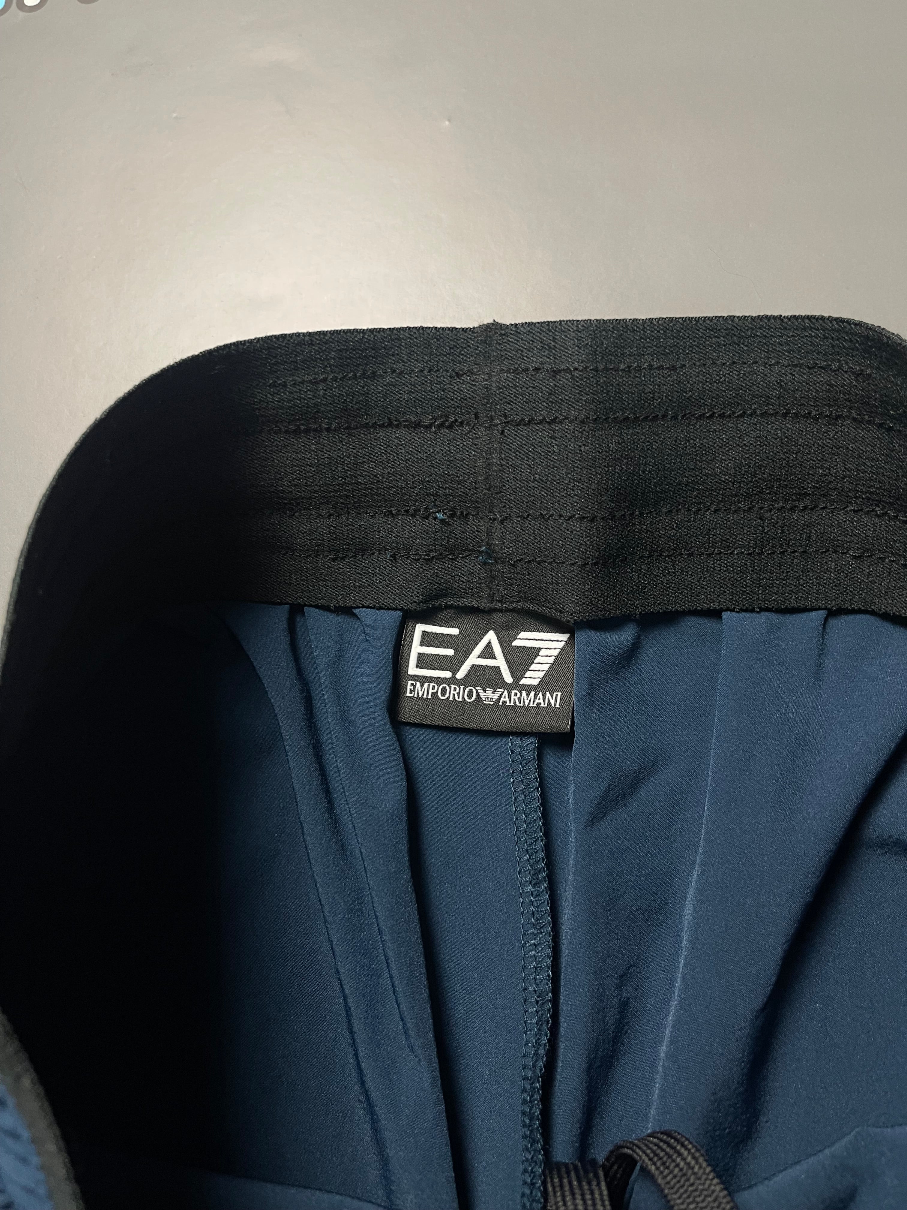 EA7 Šorc