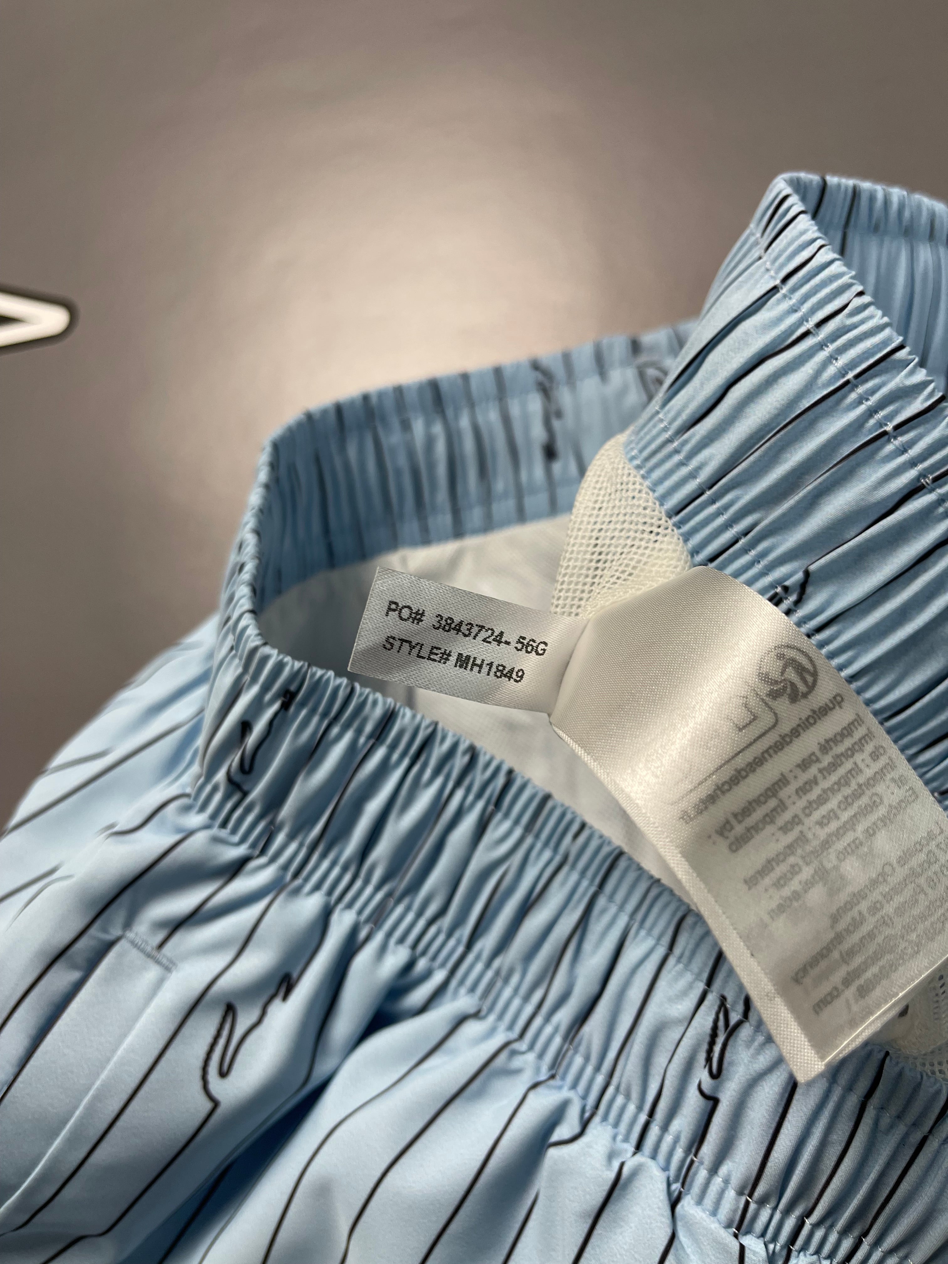 Lacoste “Lines” Šorc